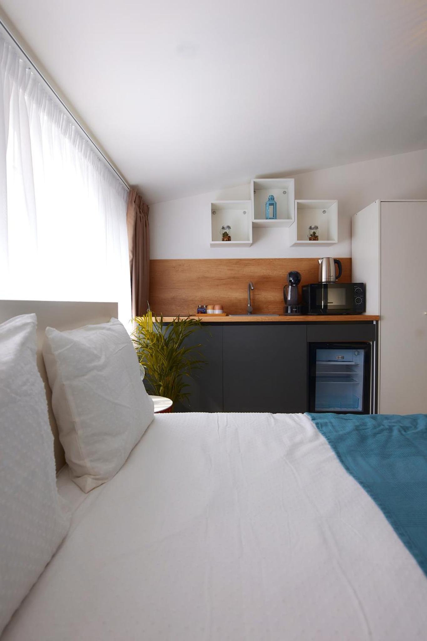 PRIMA APARTMENTS