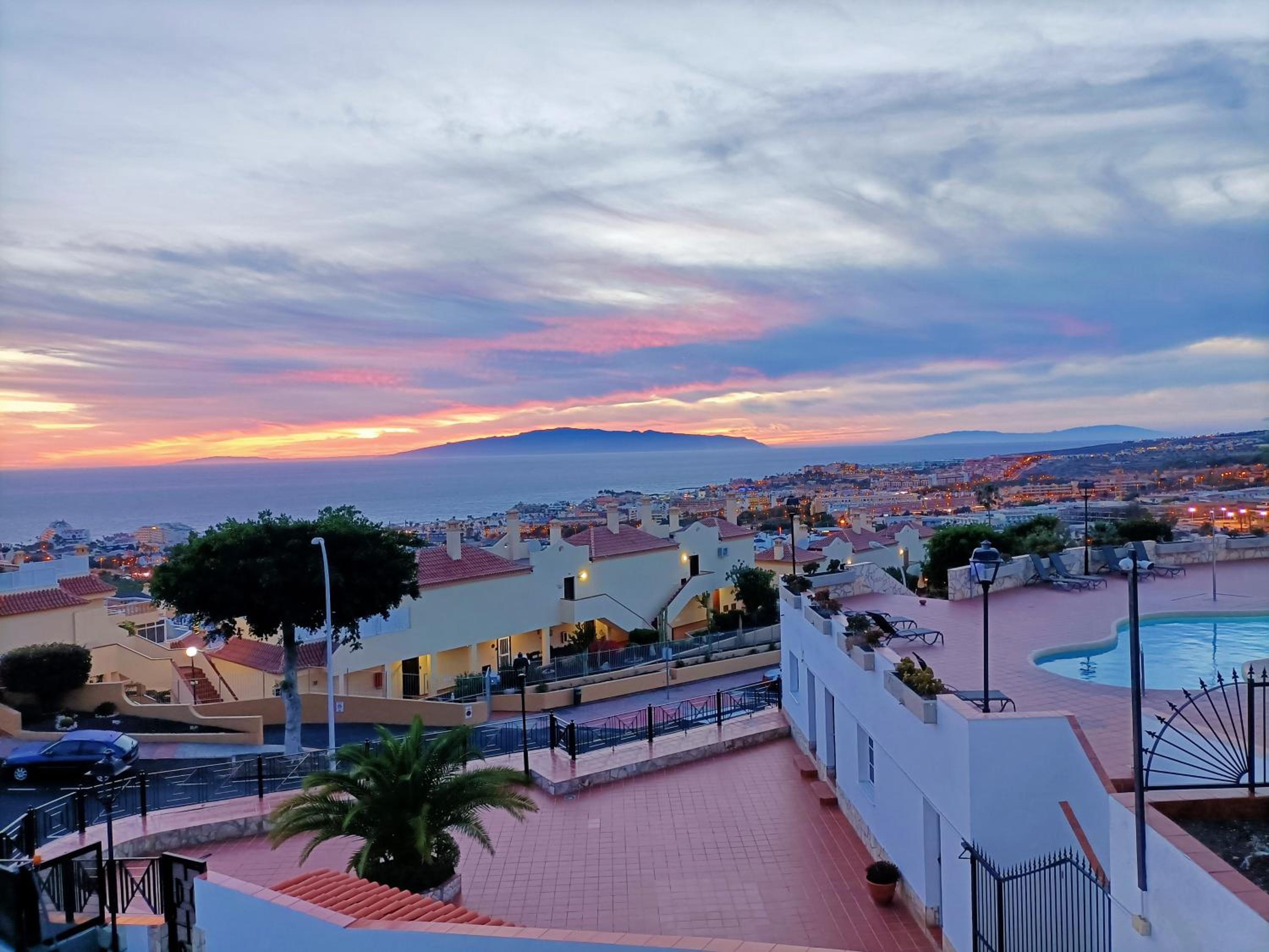 Costa Adeje Topfloor corner panoramics views & pools