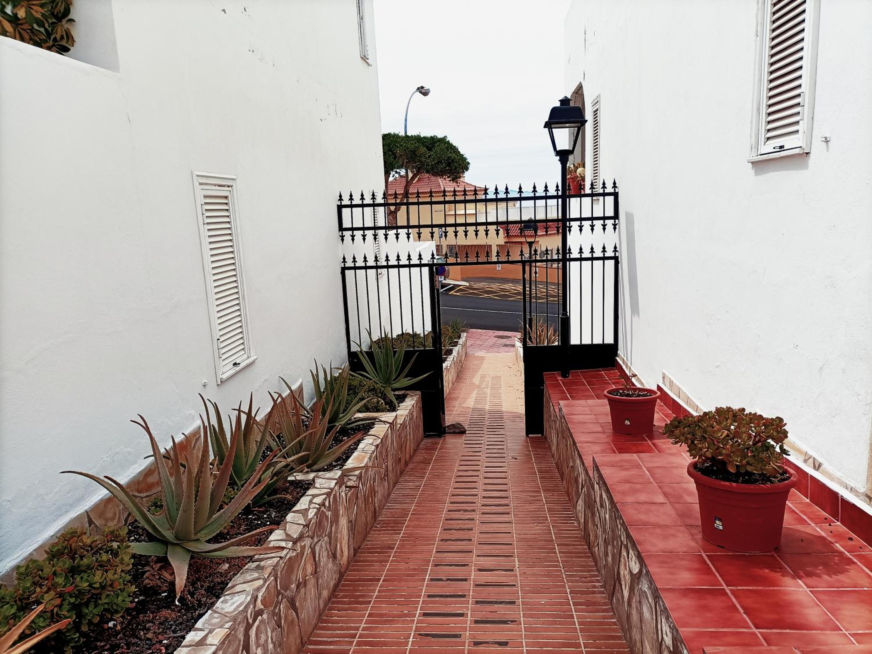 Costa Adeje Topfloor corner panoramics views & pools