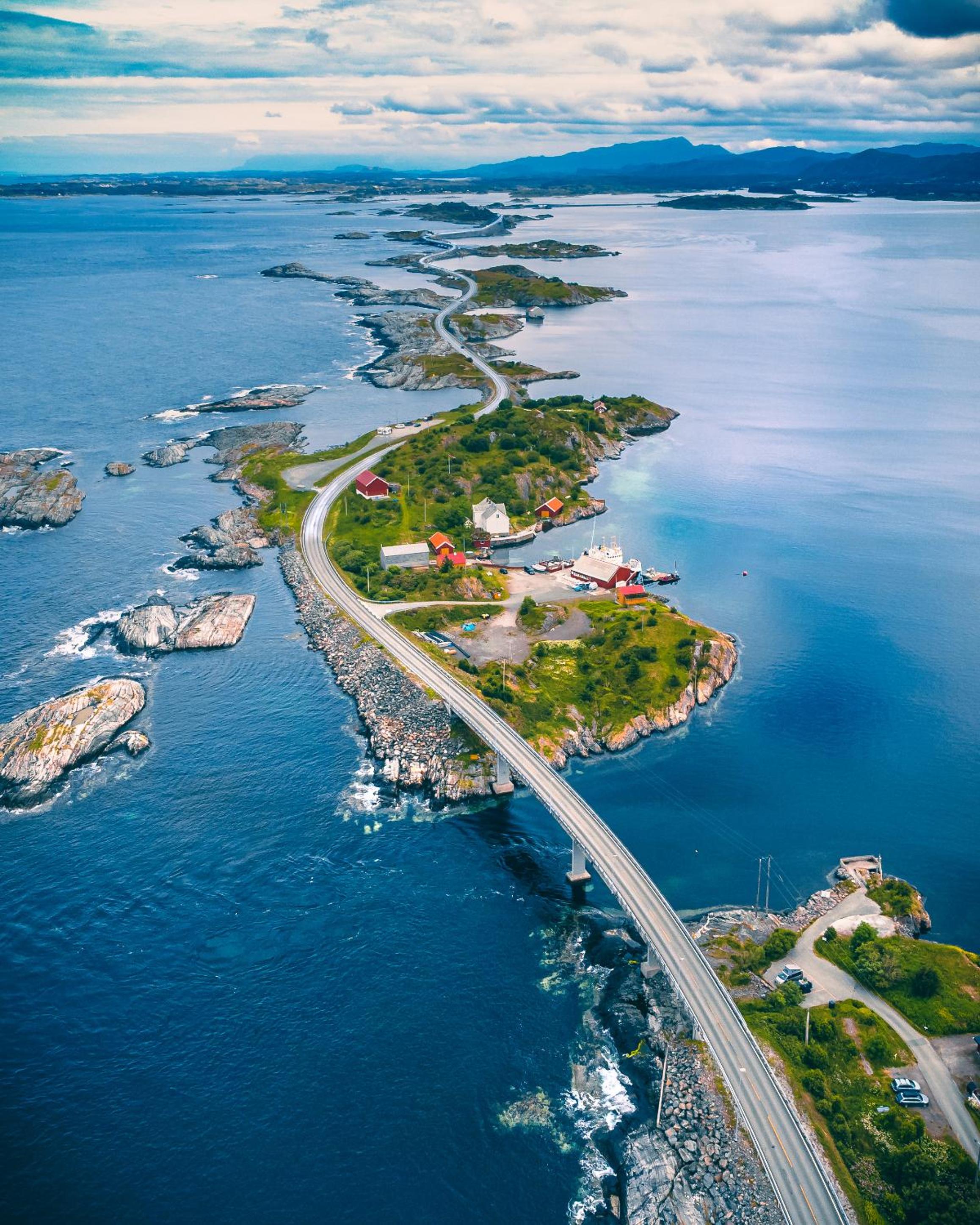 Rorbu i Bud Havn view 5