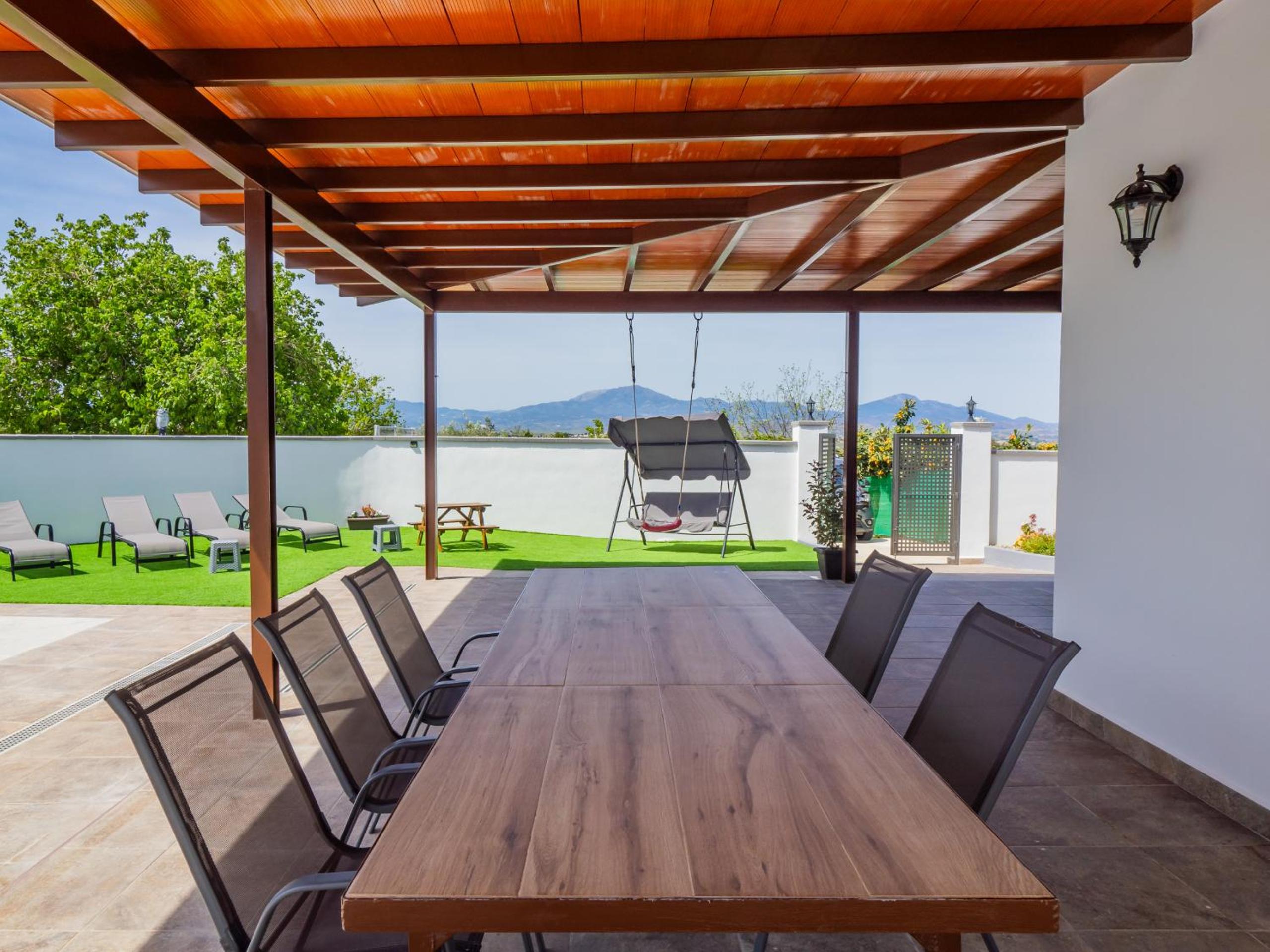 Cubo's Villa Marifran