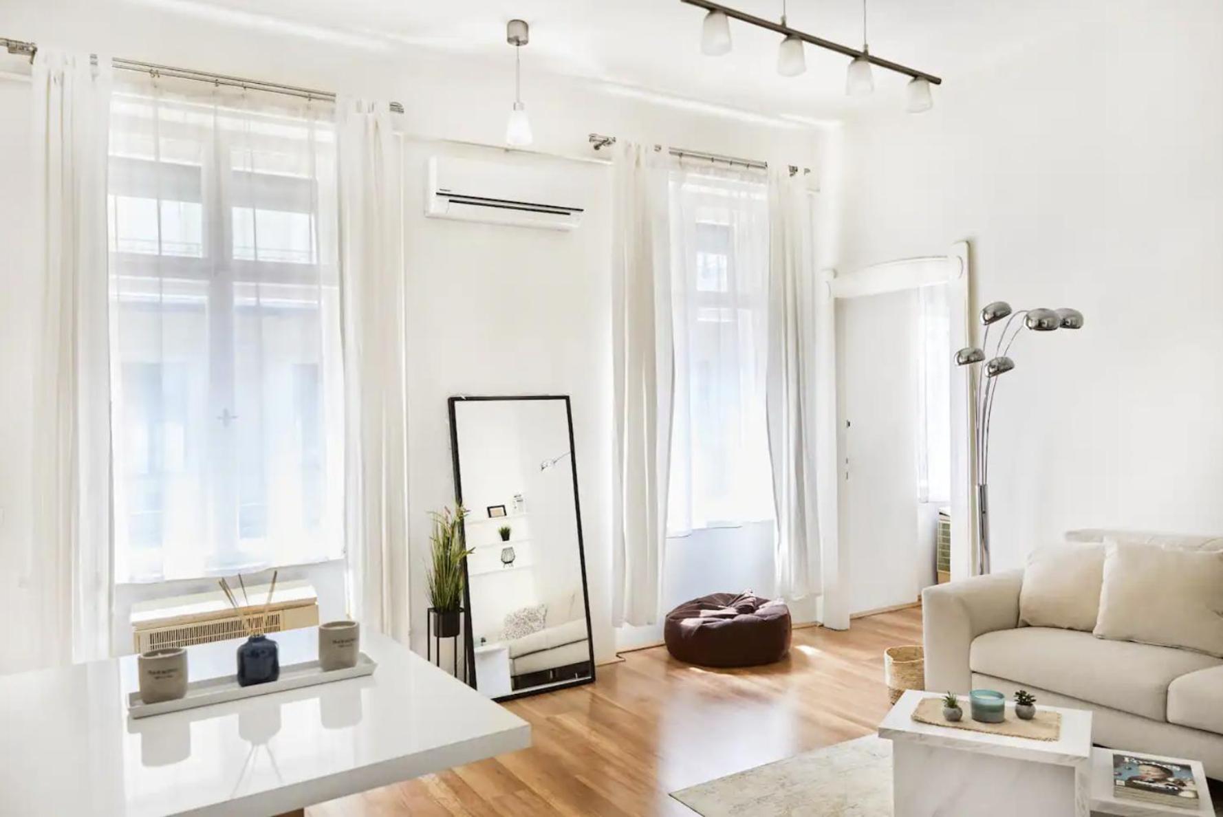 Peach Nest Apartment