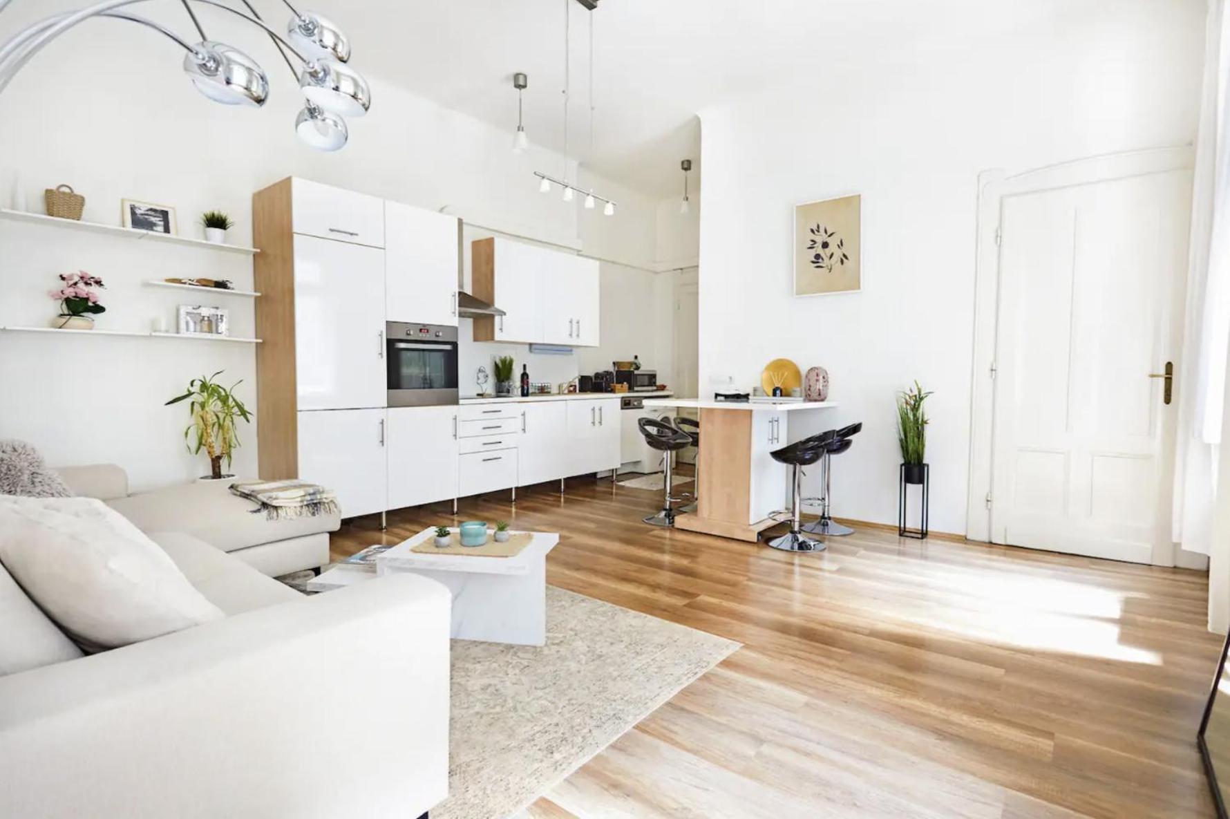 Peach Nest Apartment