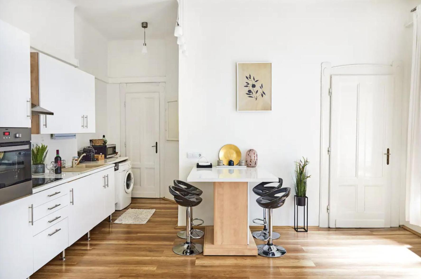 Peach Nest Apartment