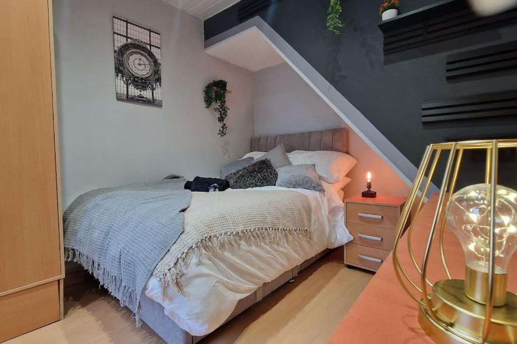 Great Liverpool Location! view 5