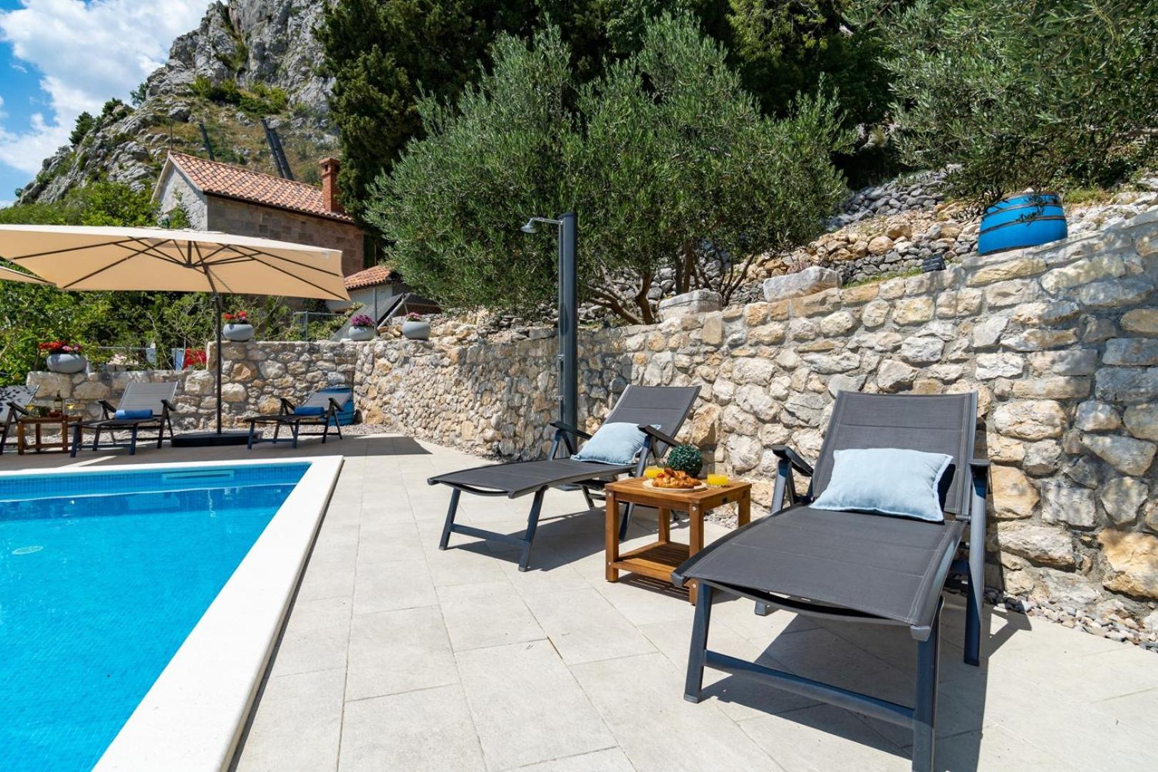 VILLA B2B with heated pool and panoramic sea views view 3