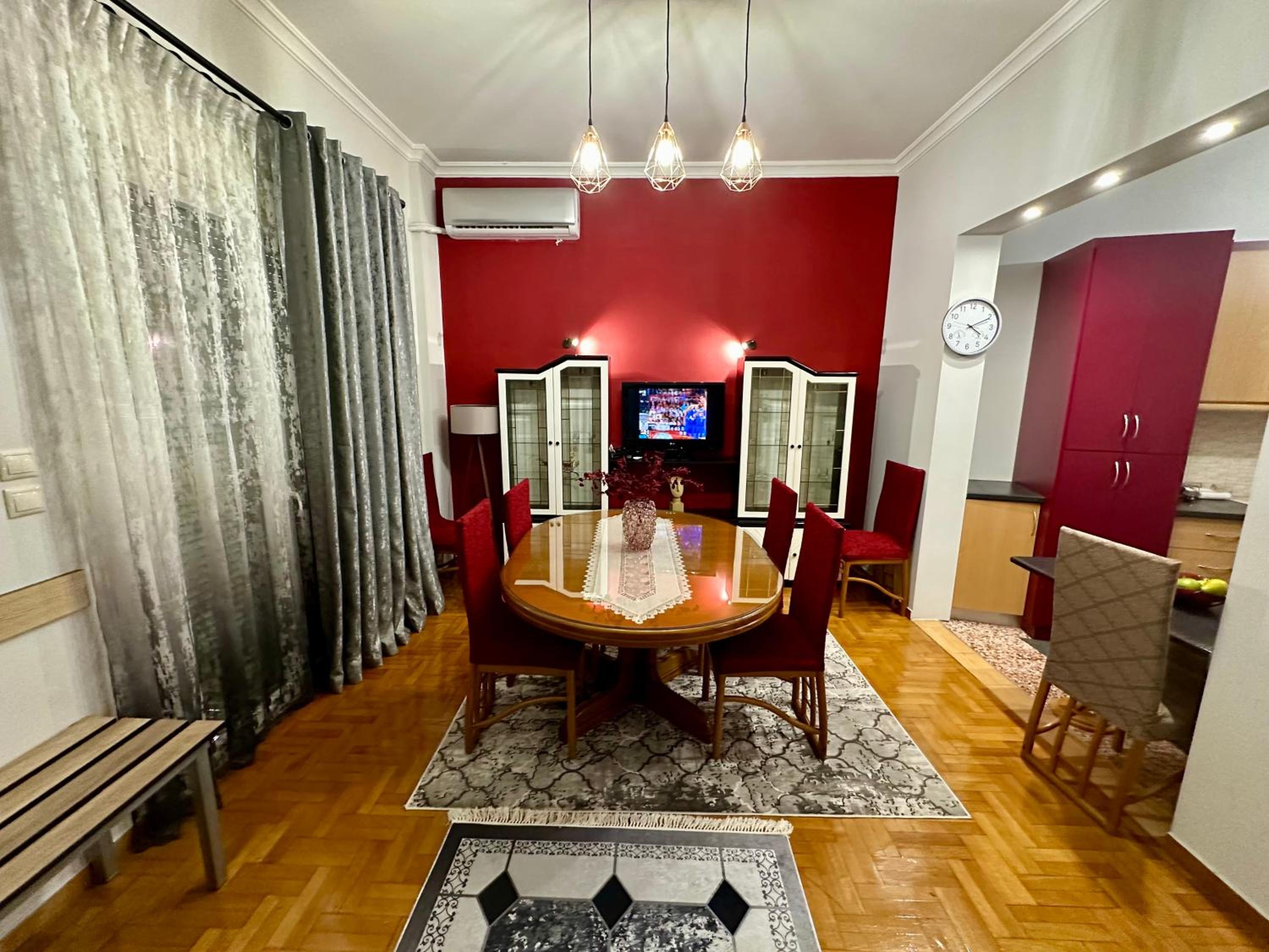 Bratis House Athens