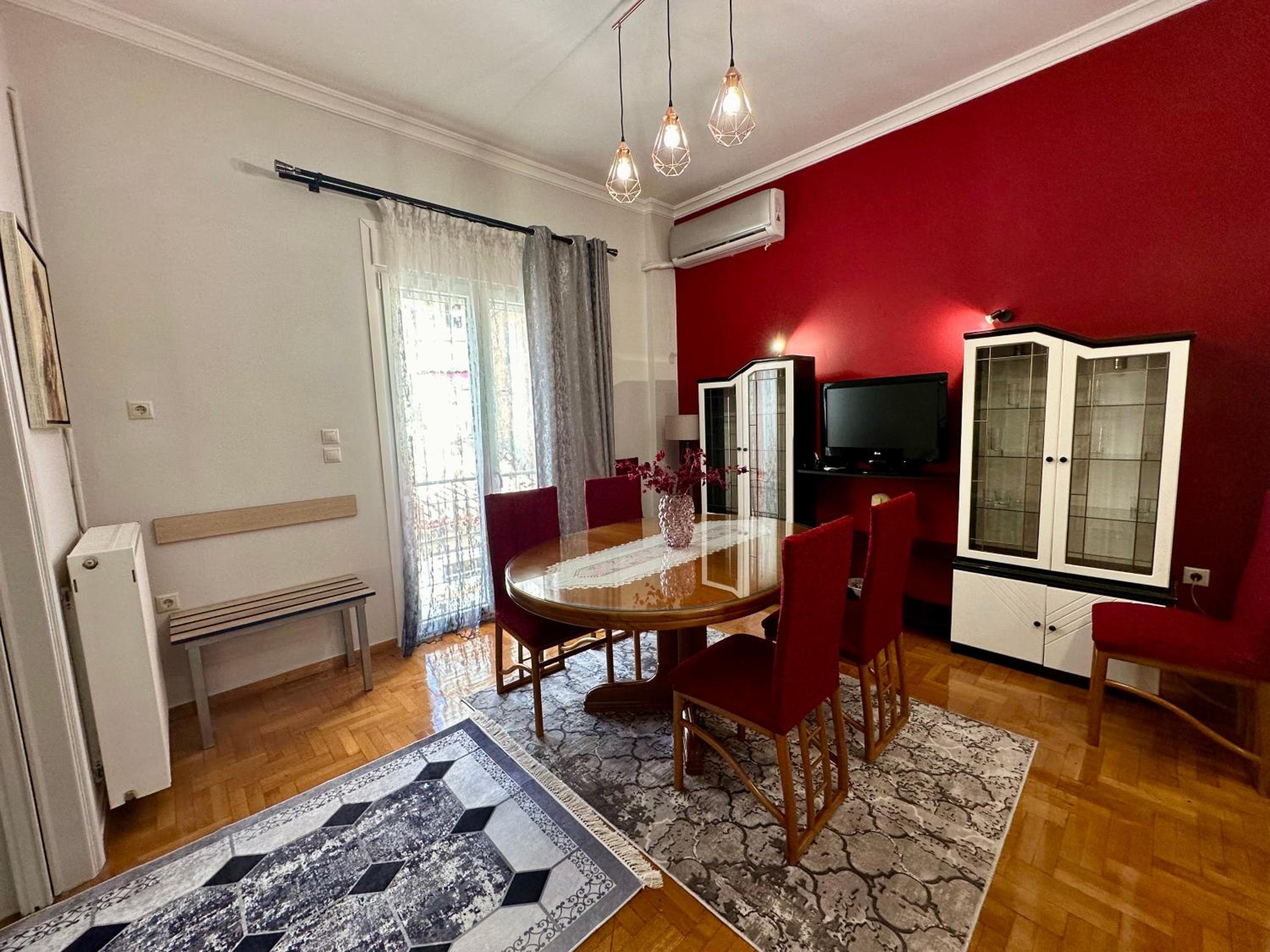 Bratis House Athens