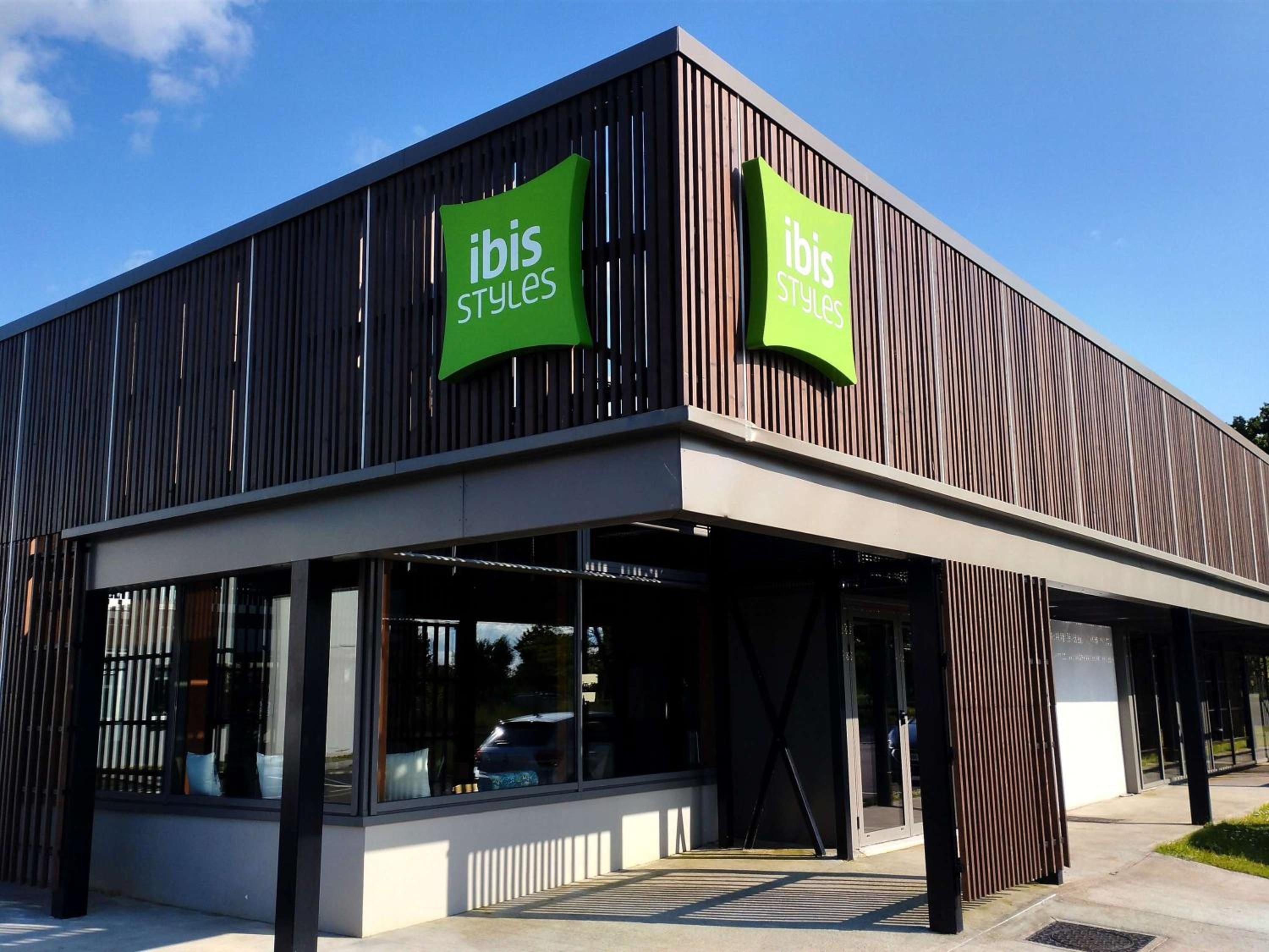 Saint-Etienne-du-Rouvray Vacations - IBIS STYLES Rouen Parc Expos Zenith - Property Image 2