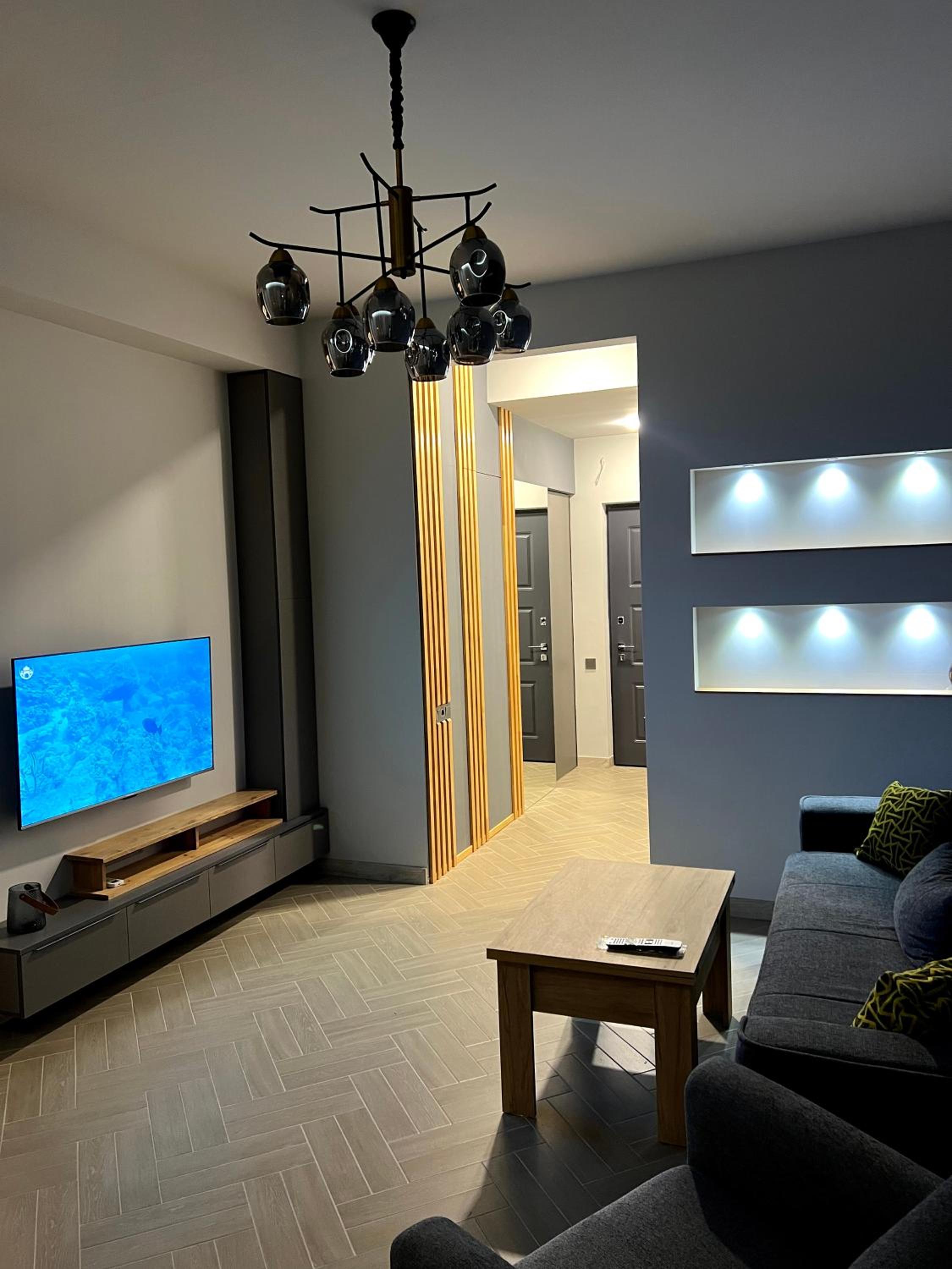 Modern Family Comfort: Yerevan/Wi-Fi, Balcony, AC