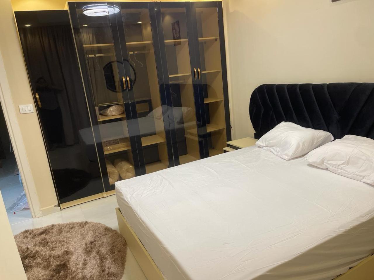 Luxurious VIP apartment in MadinatyB6