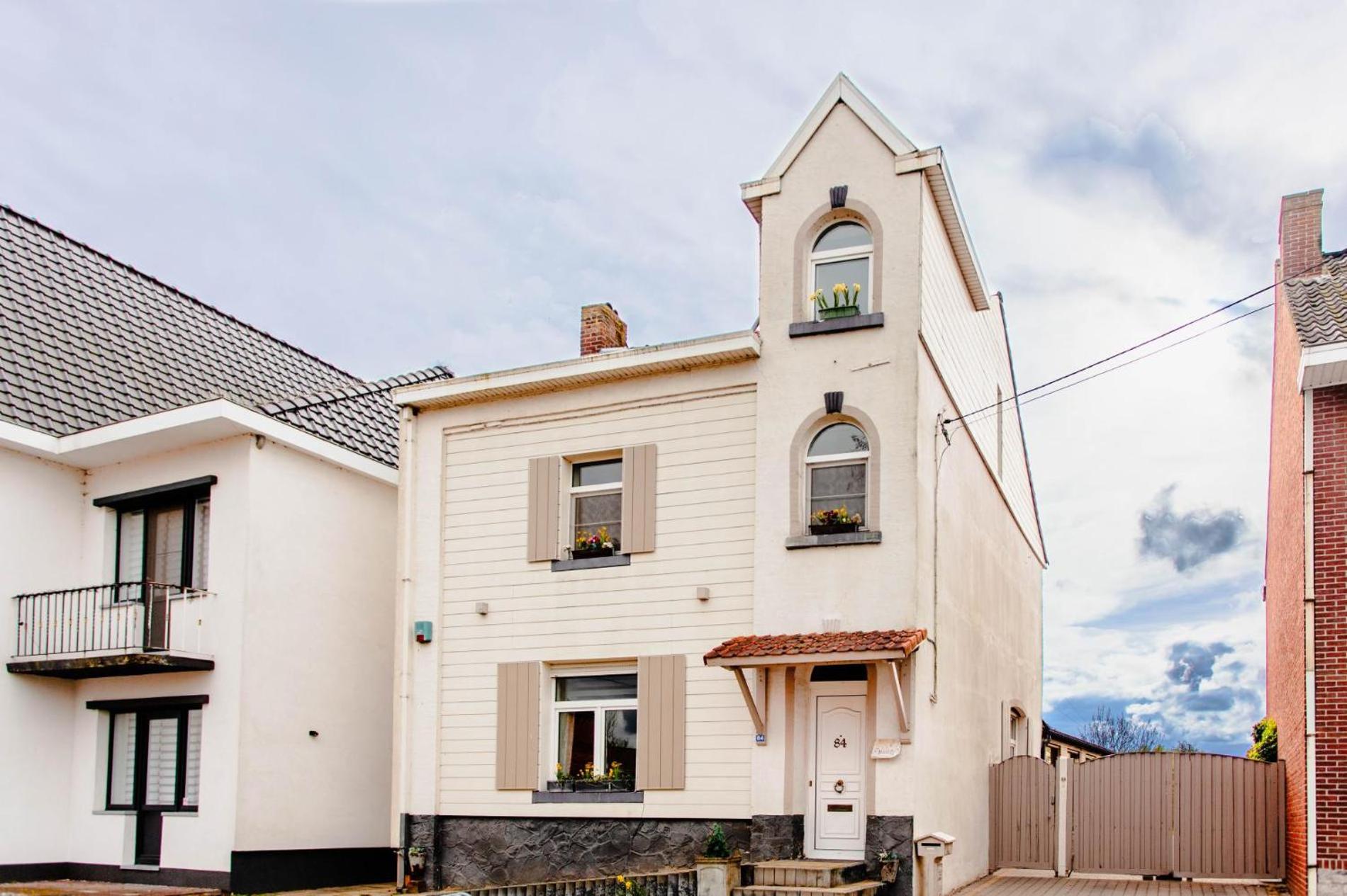8P 4B Authentic house with playroom and infrared sauna