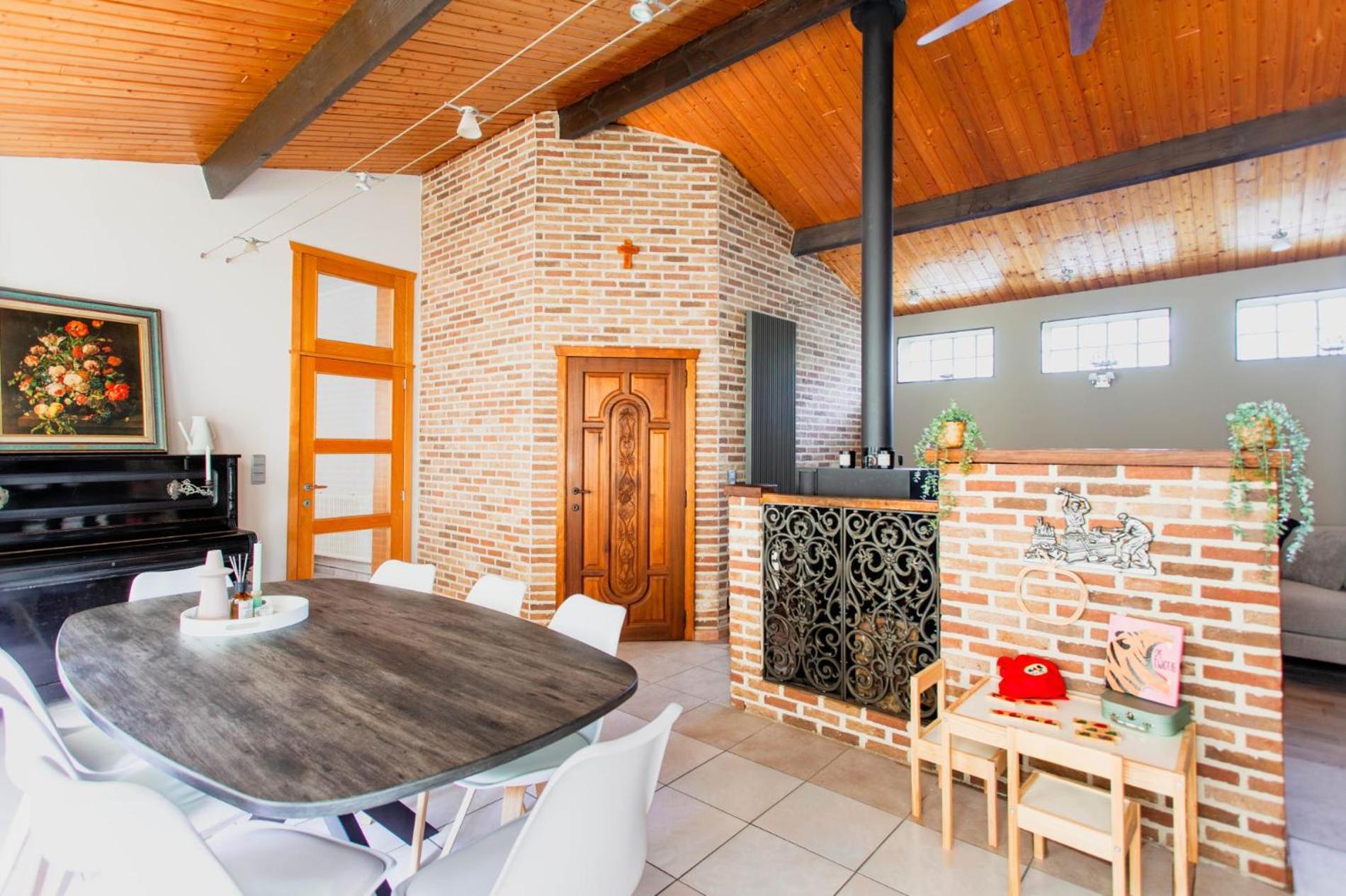 8P 4B Authentic house with playroom and infrared sauna
