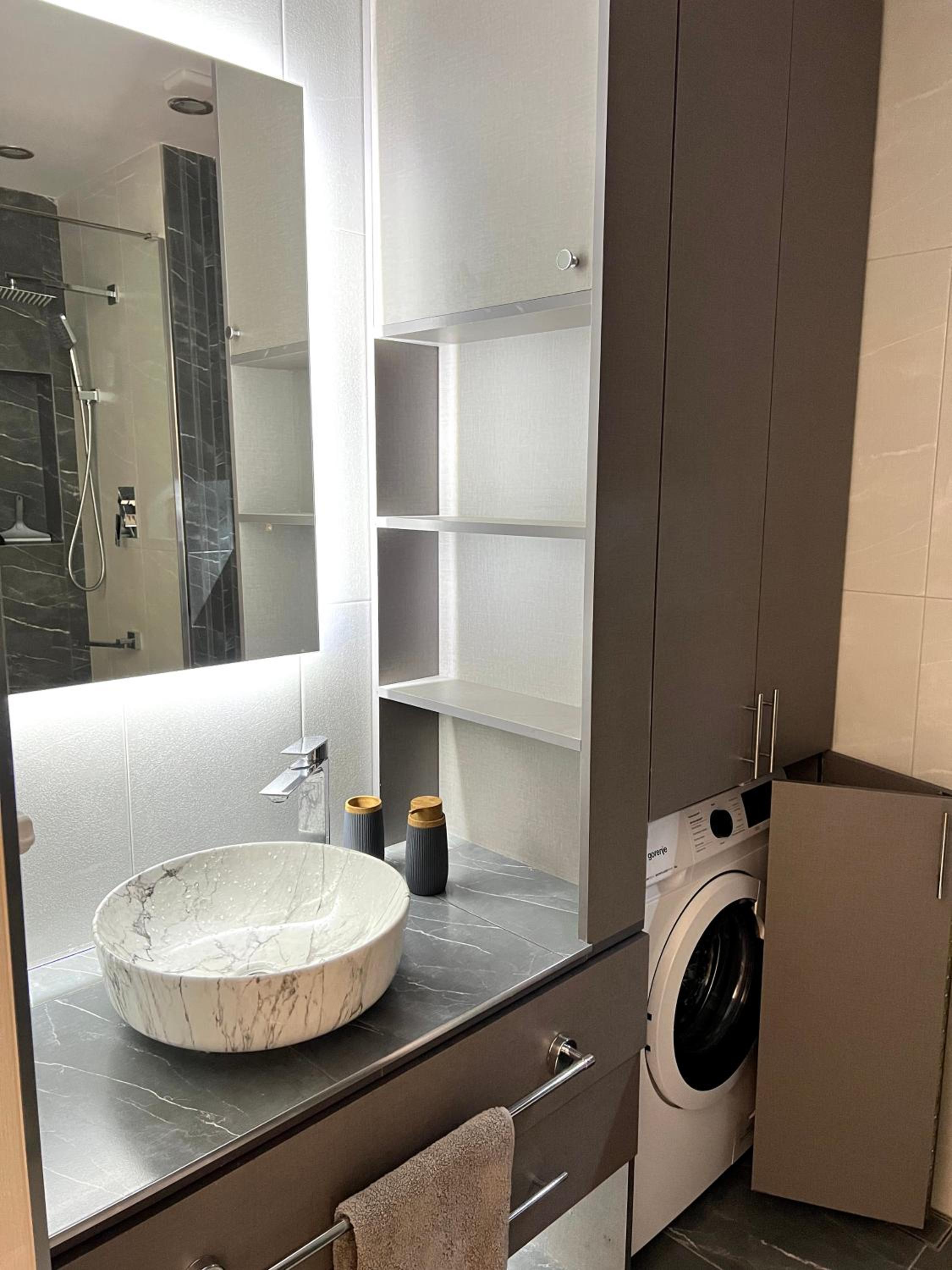 Modern Family Comfort: Yerevan/Wi-Fi, Balcony, AC