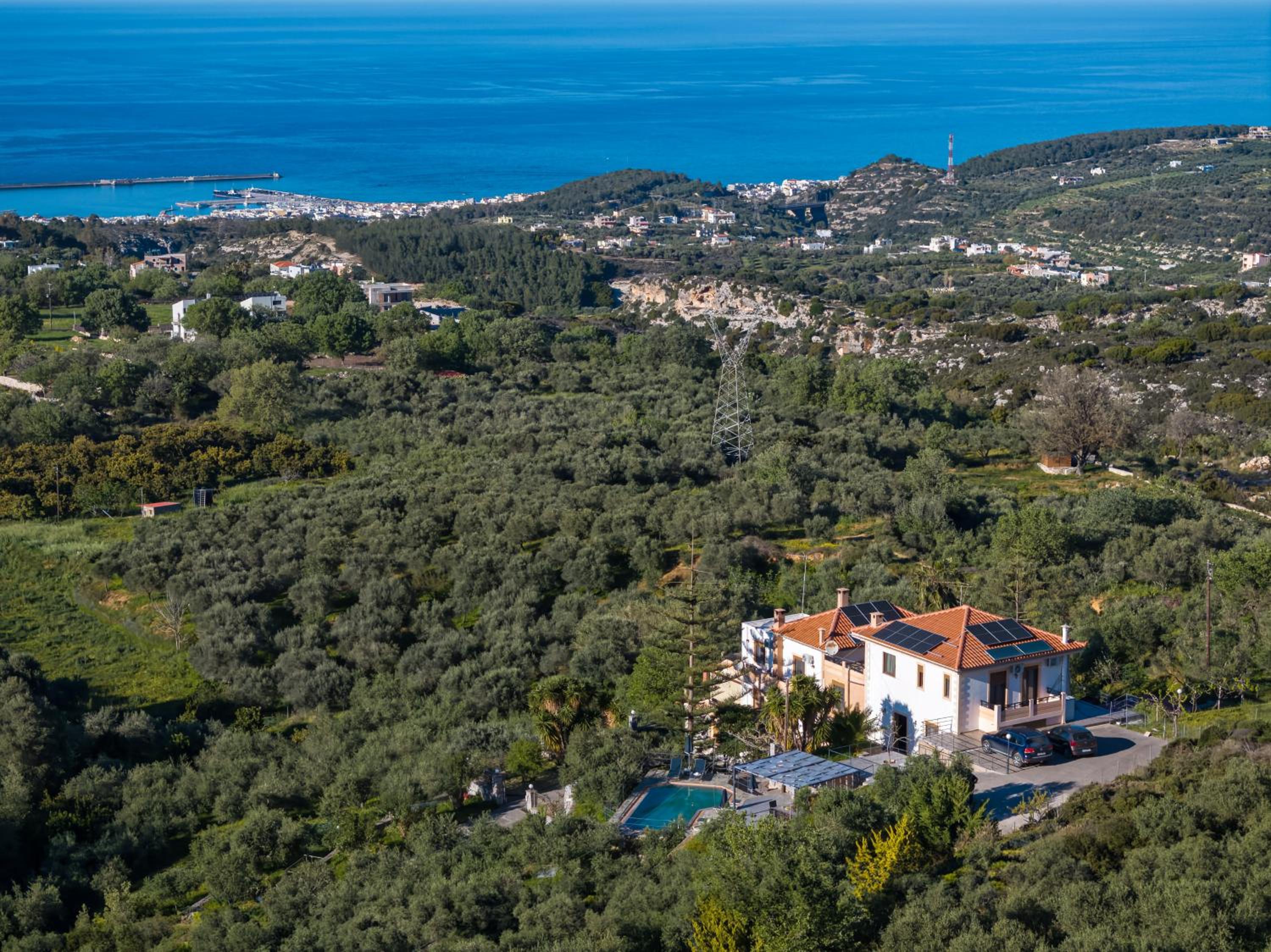 Chrisiis Villa