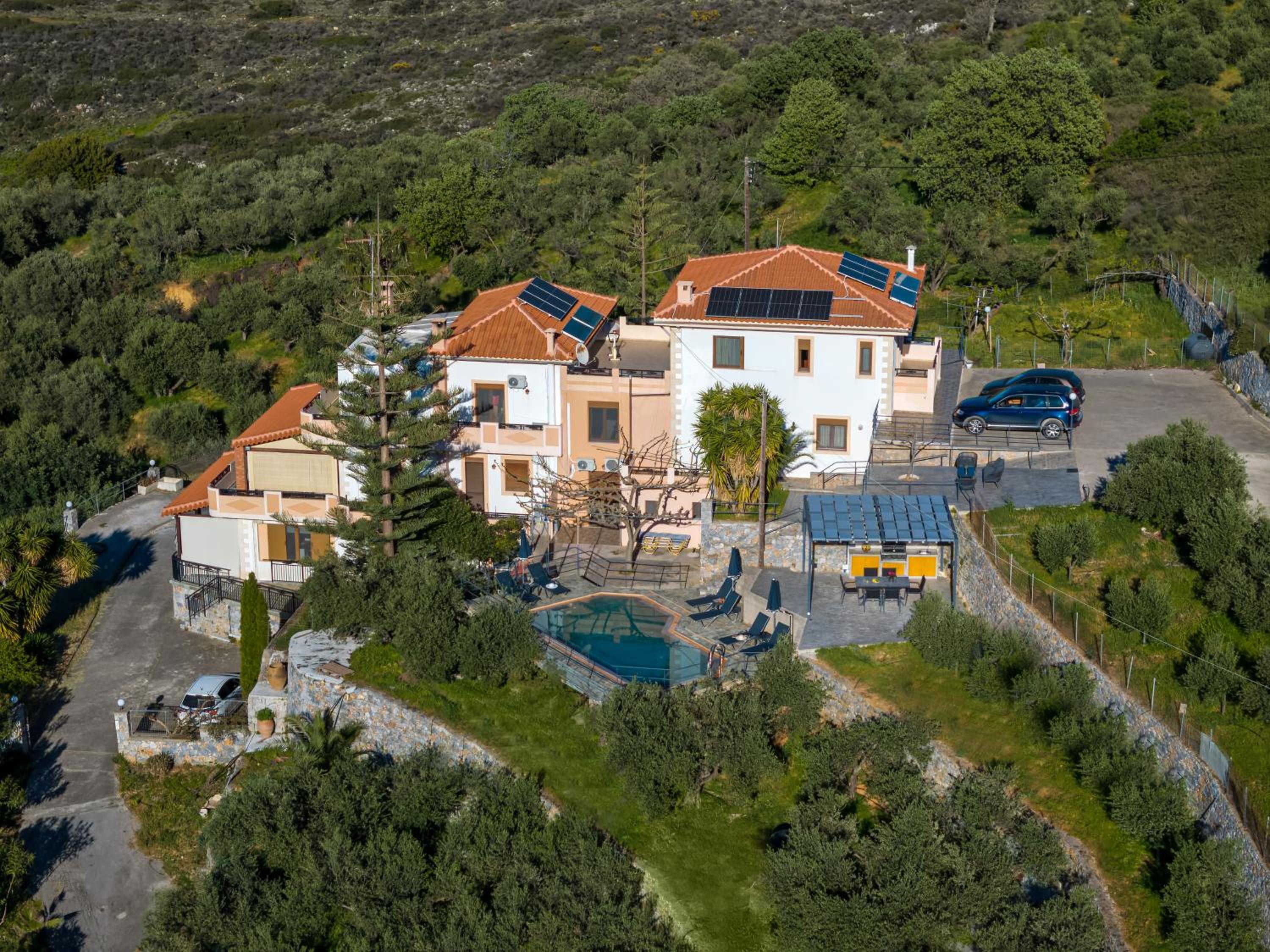 Chrisiis Villa