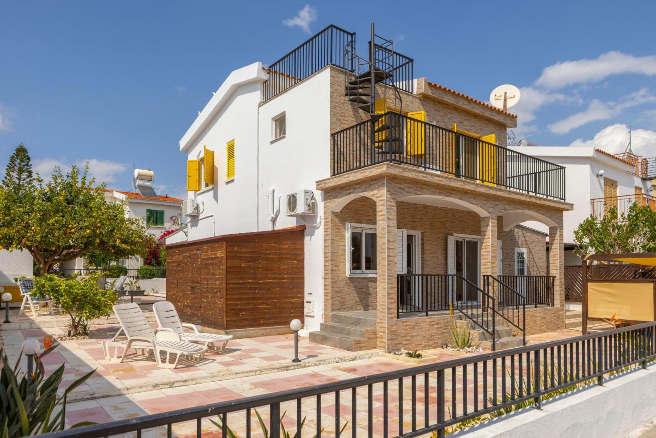 Ayia Thekla Sea Breeze Villa