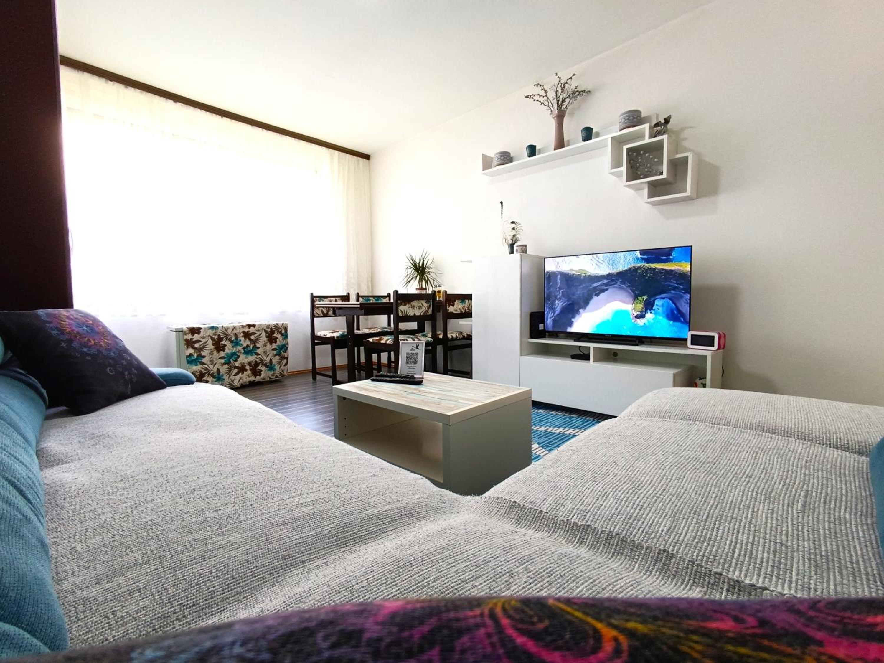 Flamingo 365 - near city center with free parking