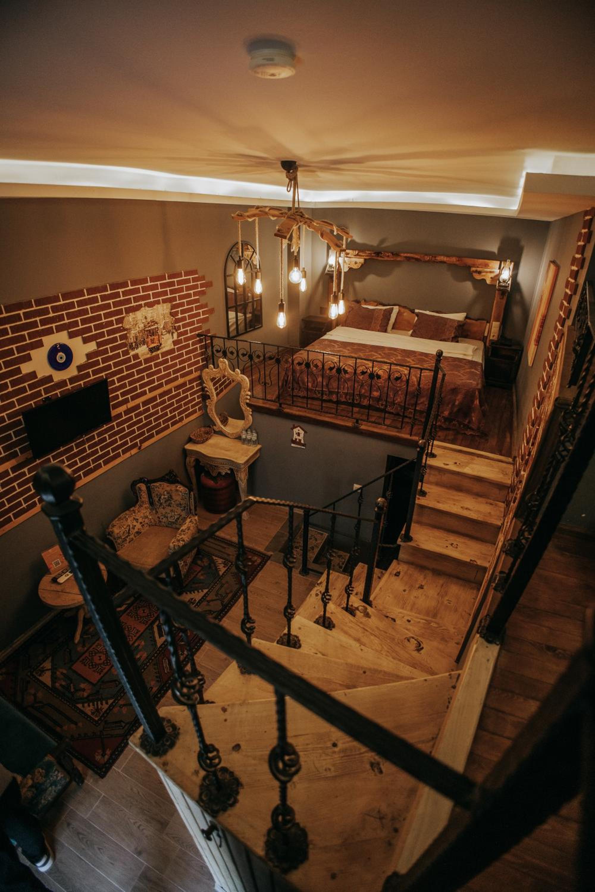 Vintage Cave House Hotel - Image 11