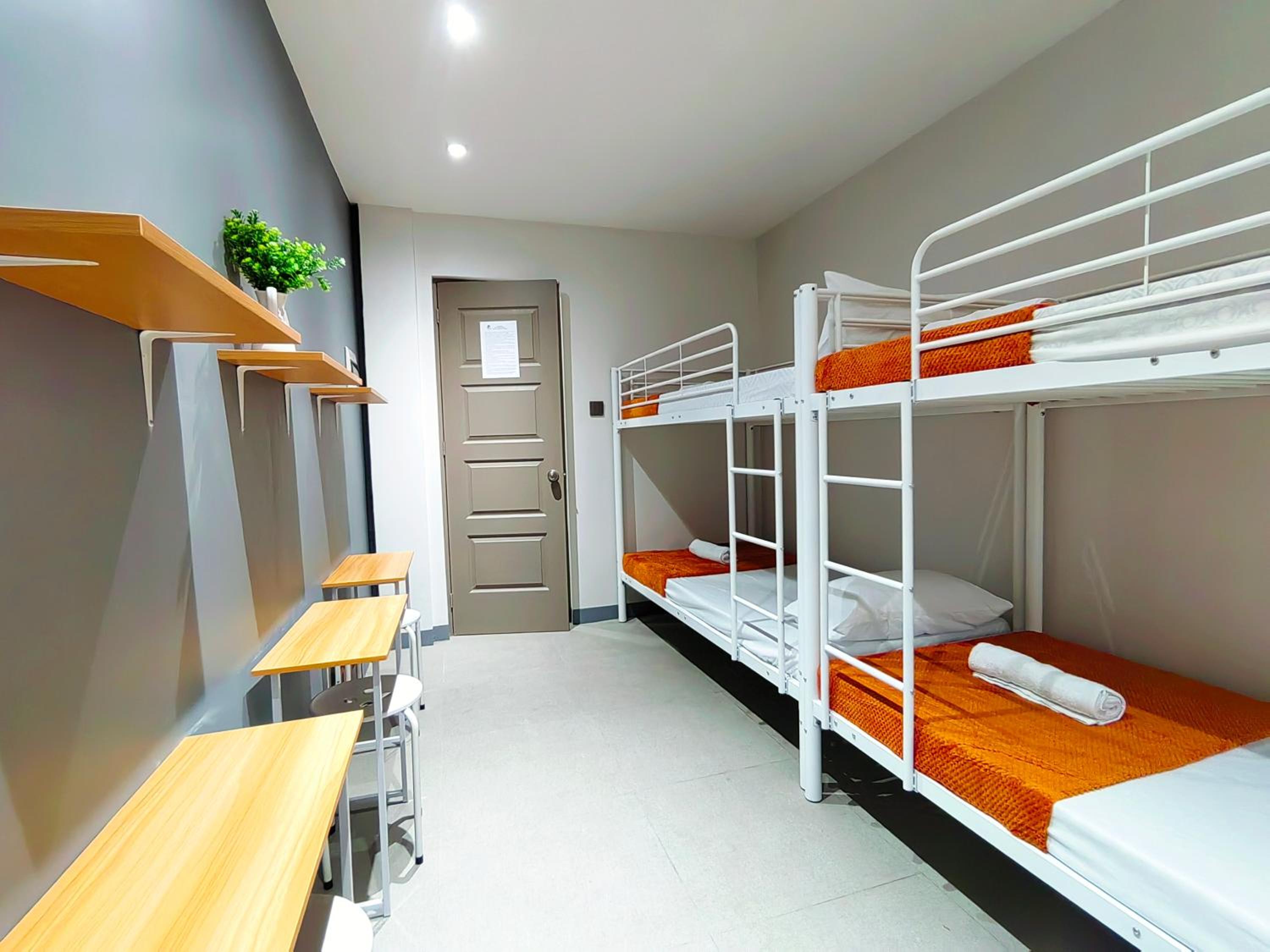 HOST HOMESPACE