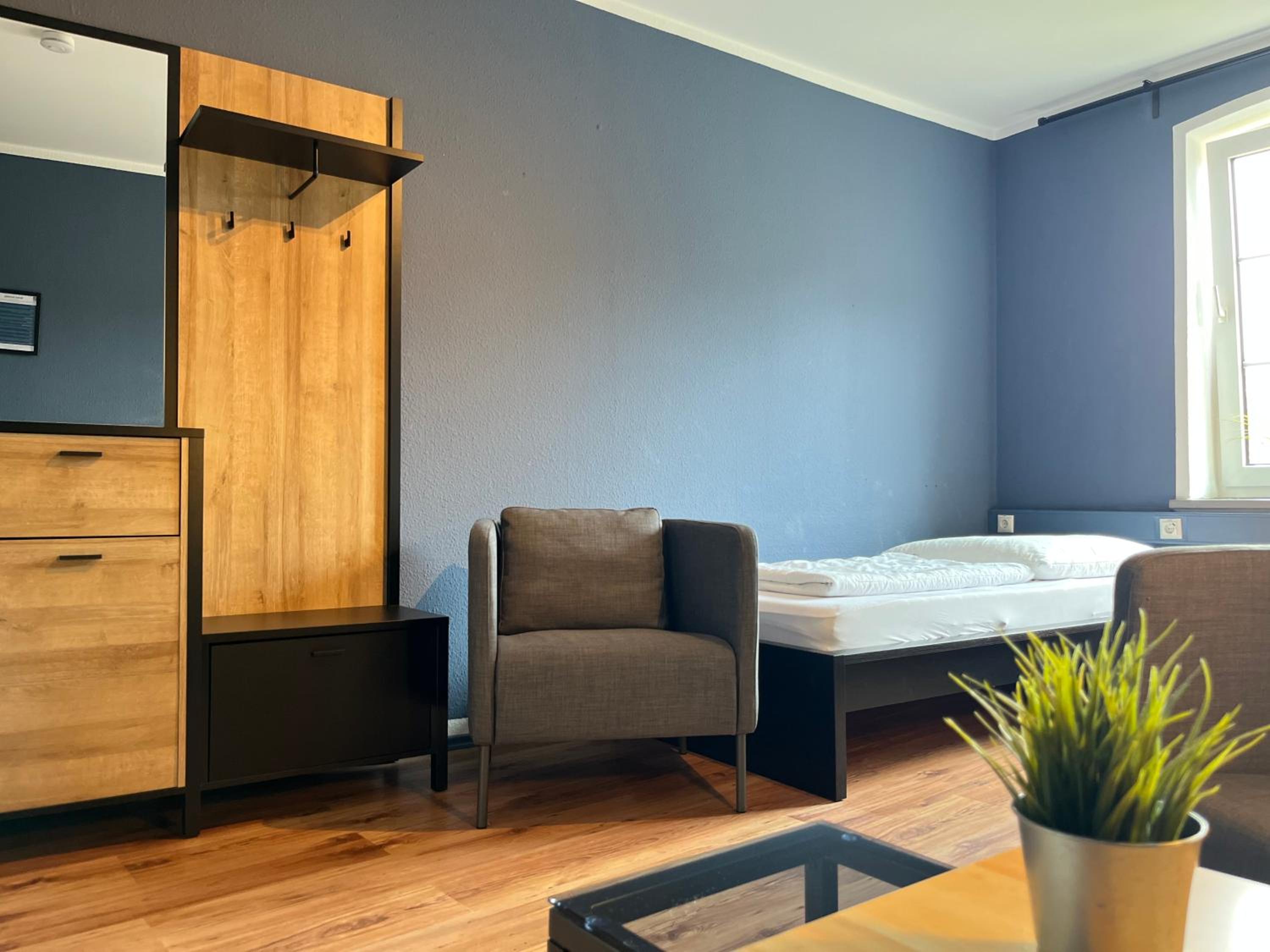 Blue Doors Hostel KTV