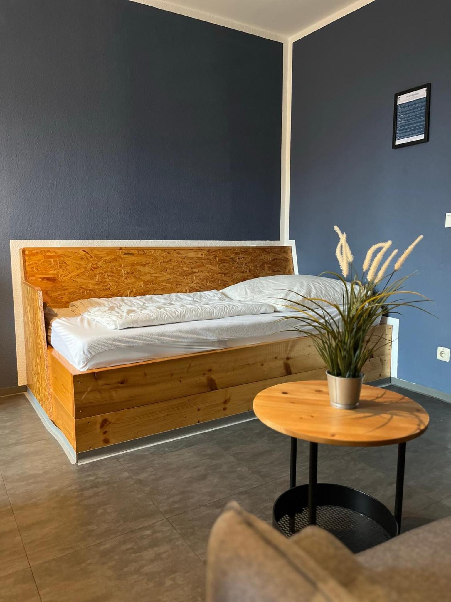 Blue Doors Hostel KTV