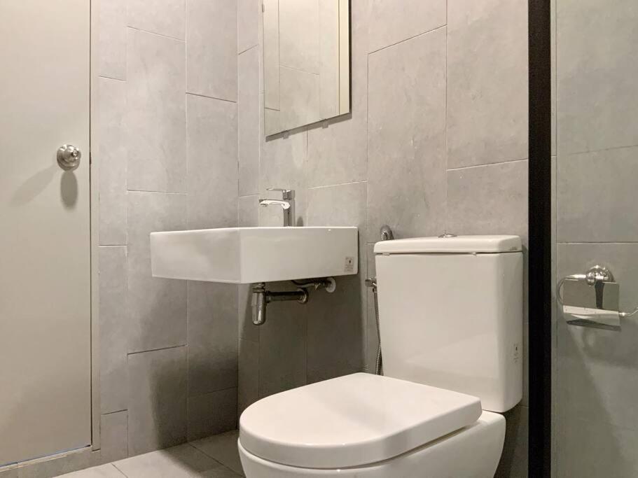 M Vertica Scandi by Veridian Suites