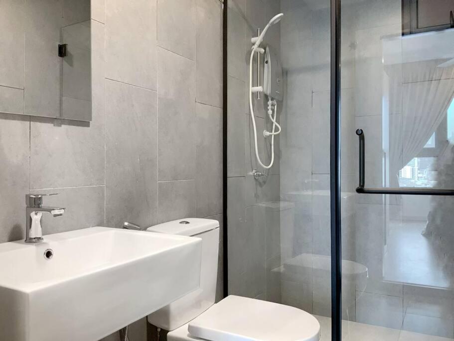 M Vertica Scandi by Veridian Suites