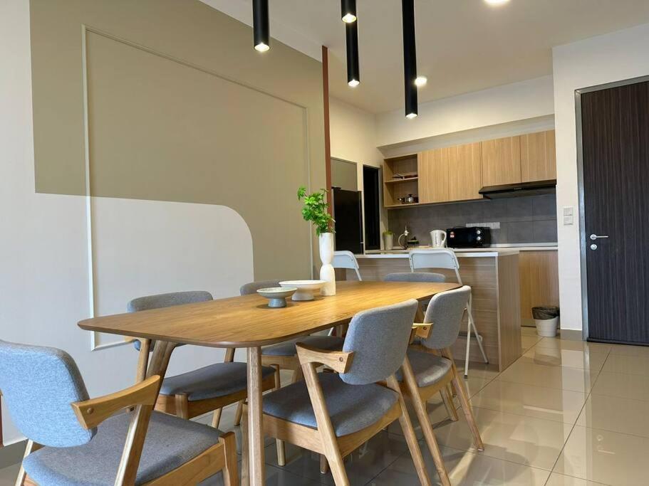 M Vertica Scandi by Veridian Suites