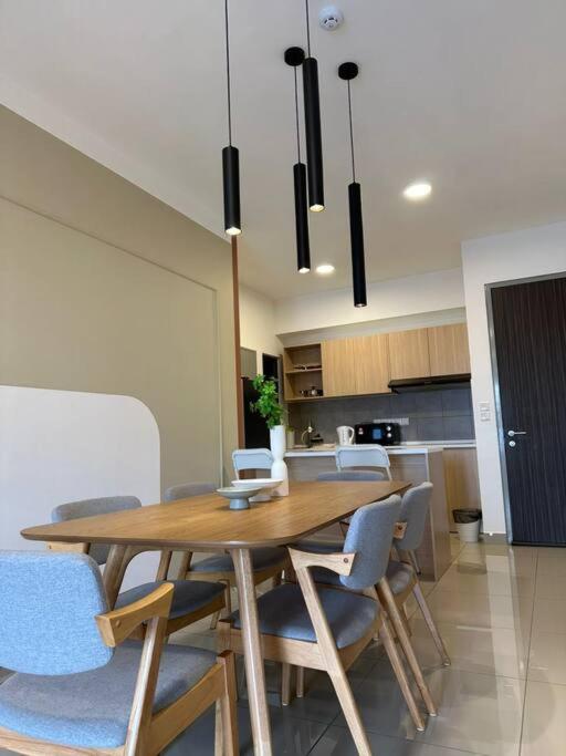 M Vertica Scandi by Veridian Suites