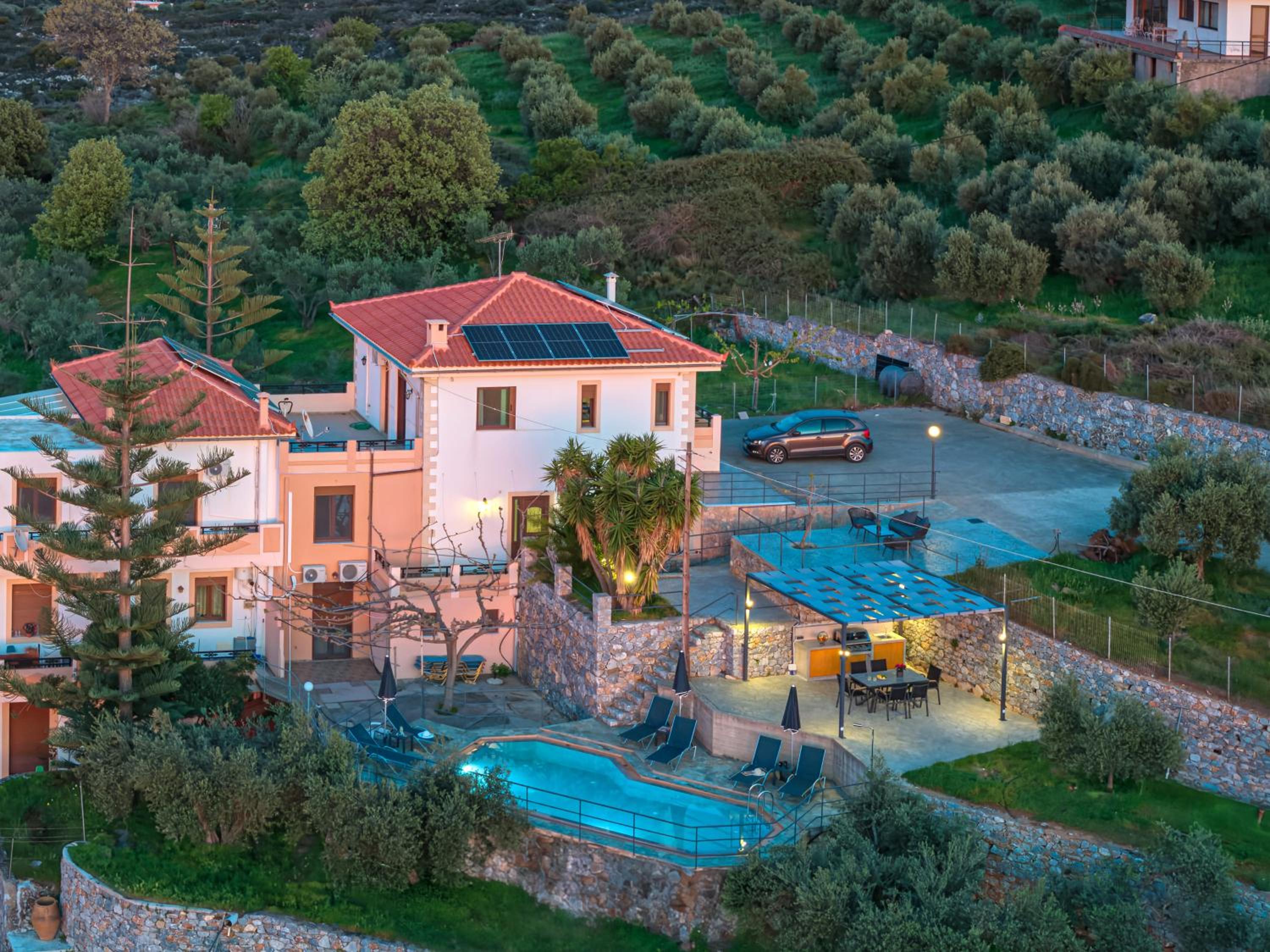Chrisiis Villa