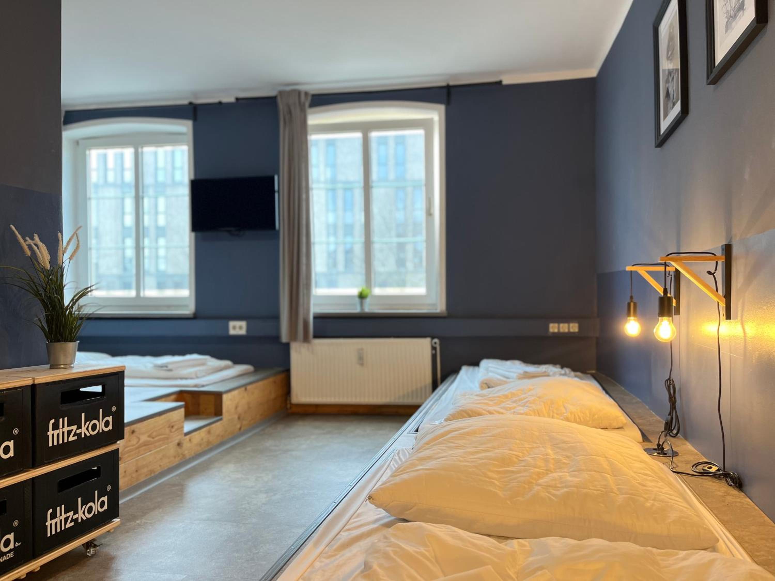 Blue Doors Hostel KTV