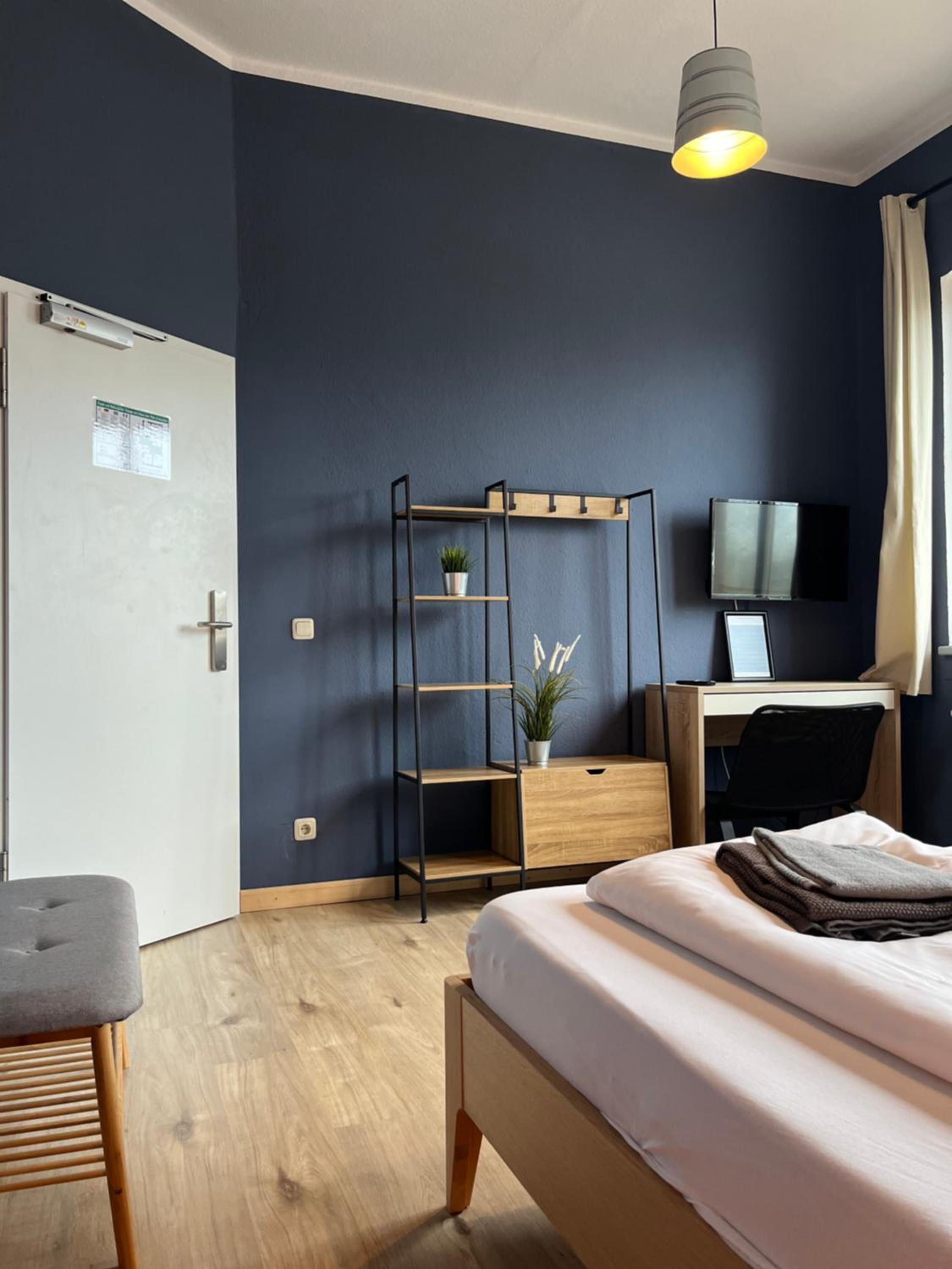 Blue Doors Hostel KTV