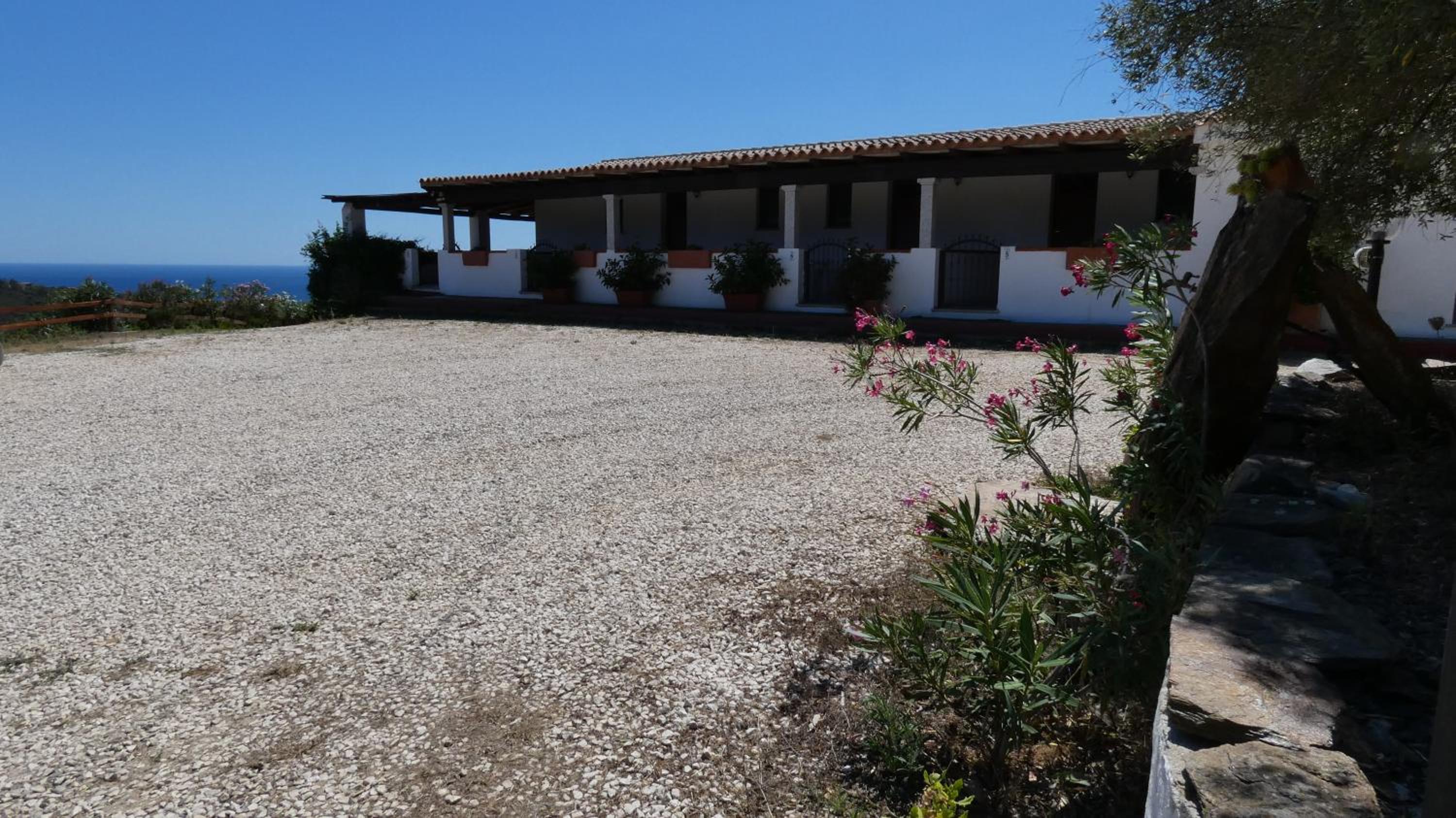 Comino Alto Agriturismo e Appartamenti