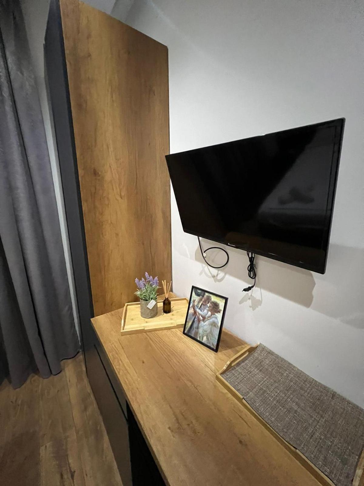 Urban Room 4