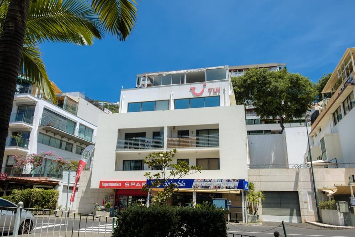 GuestReady - A sunny delight in Funchal view 3