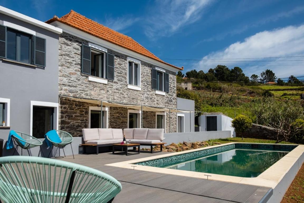 GuestReady - Quiet house & heated pool w sea view