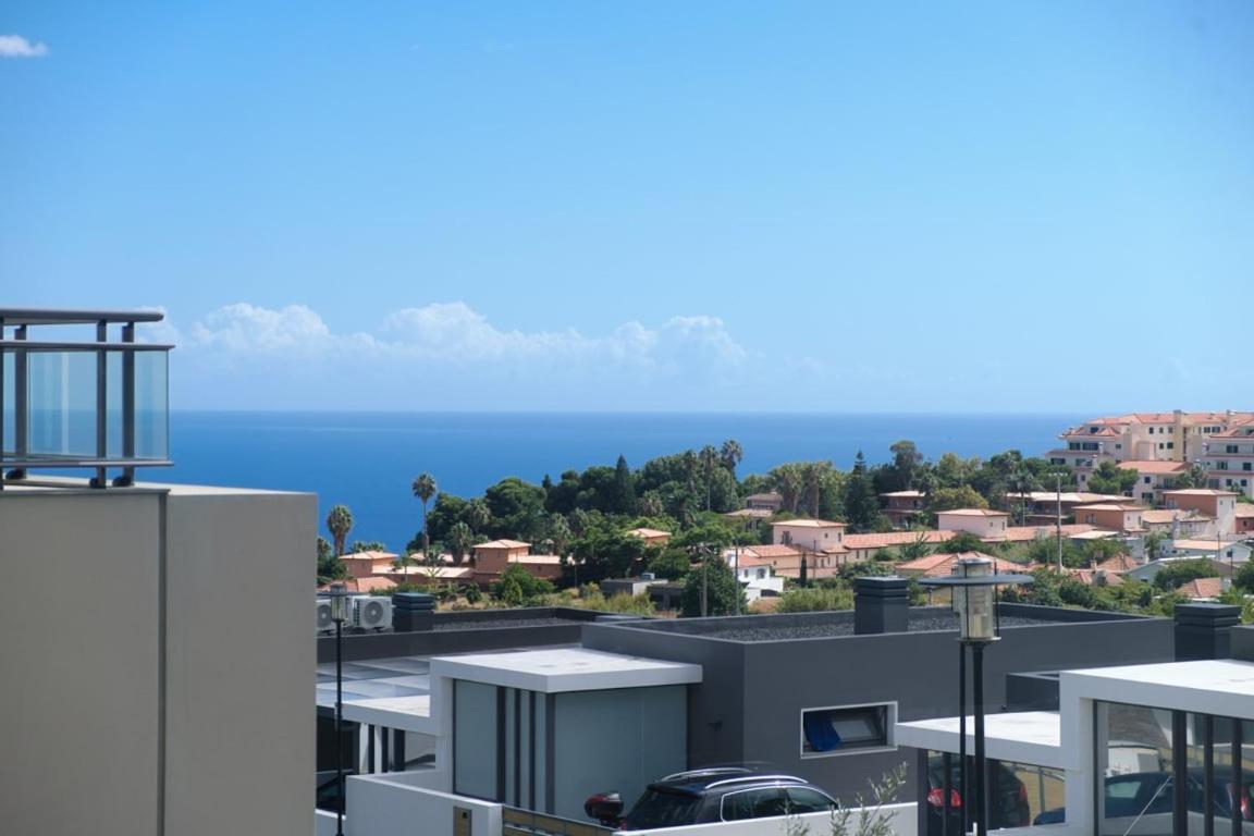 GuestReady - Charming Caniço Retreat view 4