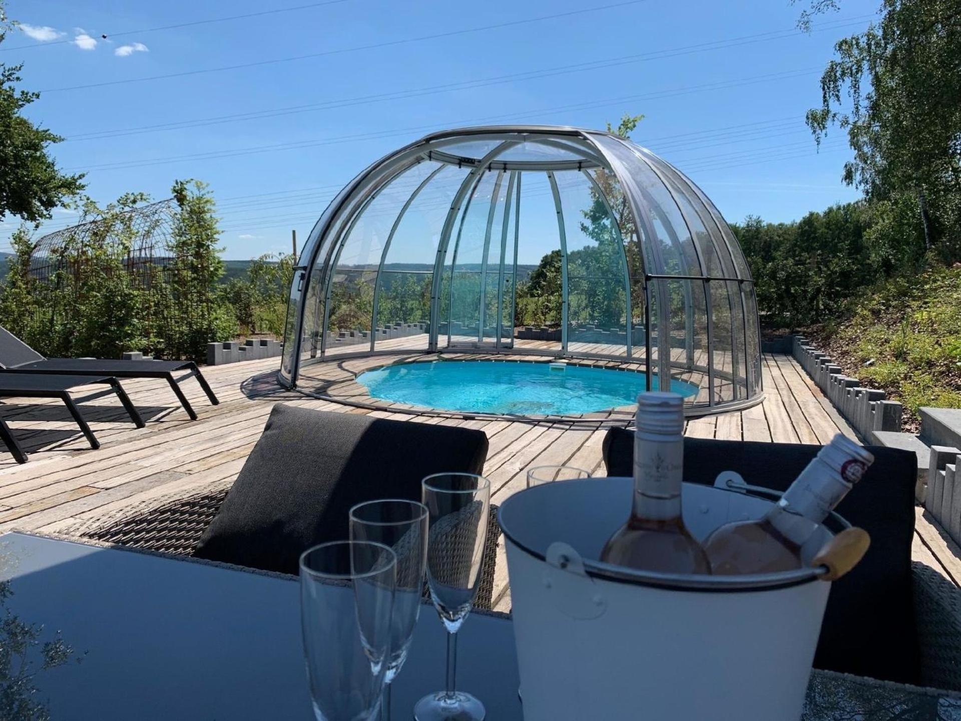 Ferienhaus mit Privatpool für 4 Personen ca 120 qm in Trois-Ponts, Wallonie Spa-Francorchamps und Umgebung