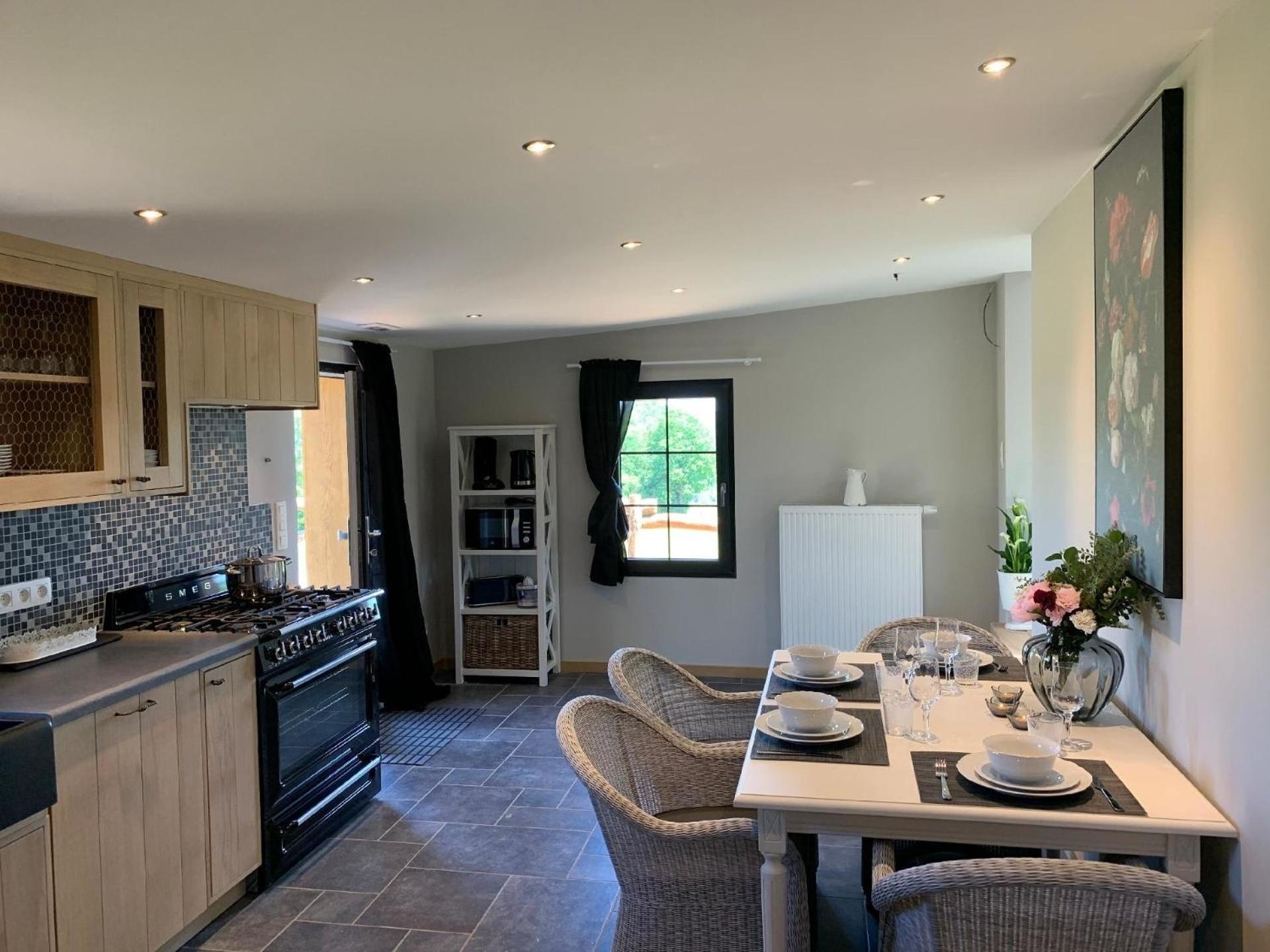 Ferienhaus mit Privatpool für 4 Personen ca 120 qm in Trois-Ponts, Wallonie Spa-Francorchamps und Umgebung