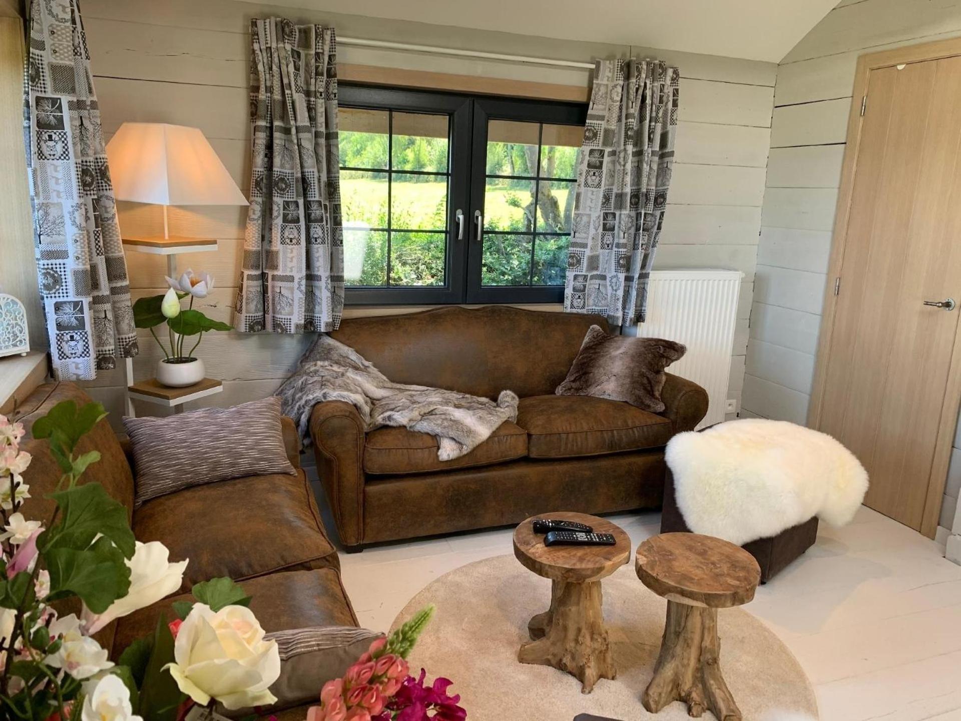 Ferienhaus mit Privatpool für 4 Personen ca 120 qm in Trois-Ponts, Wallonie Spa-Francorchamps und Umgebung