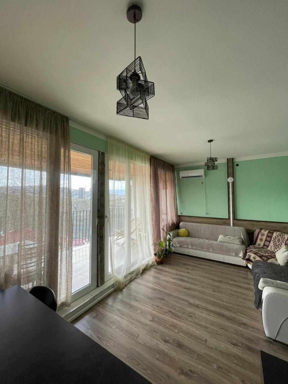 Vake-Chavchavadze Apartment