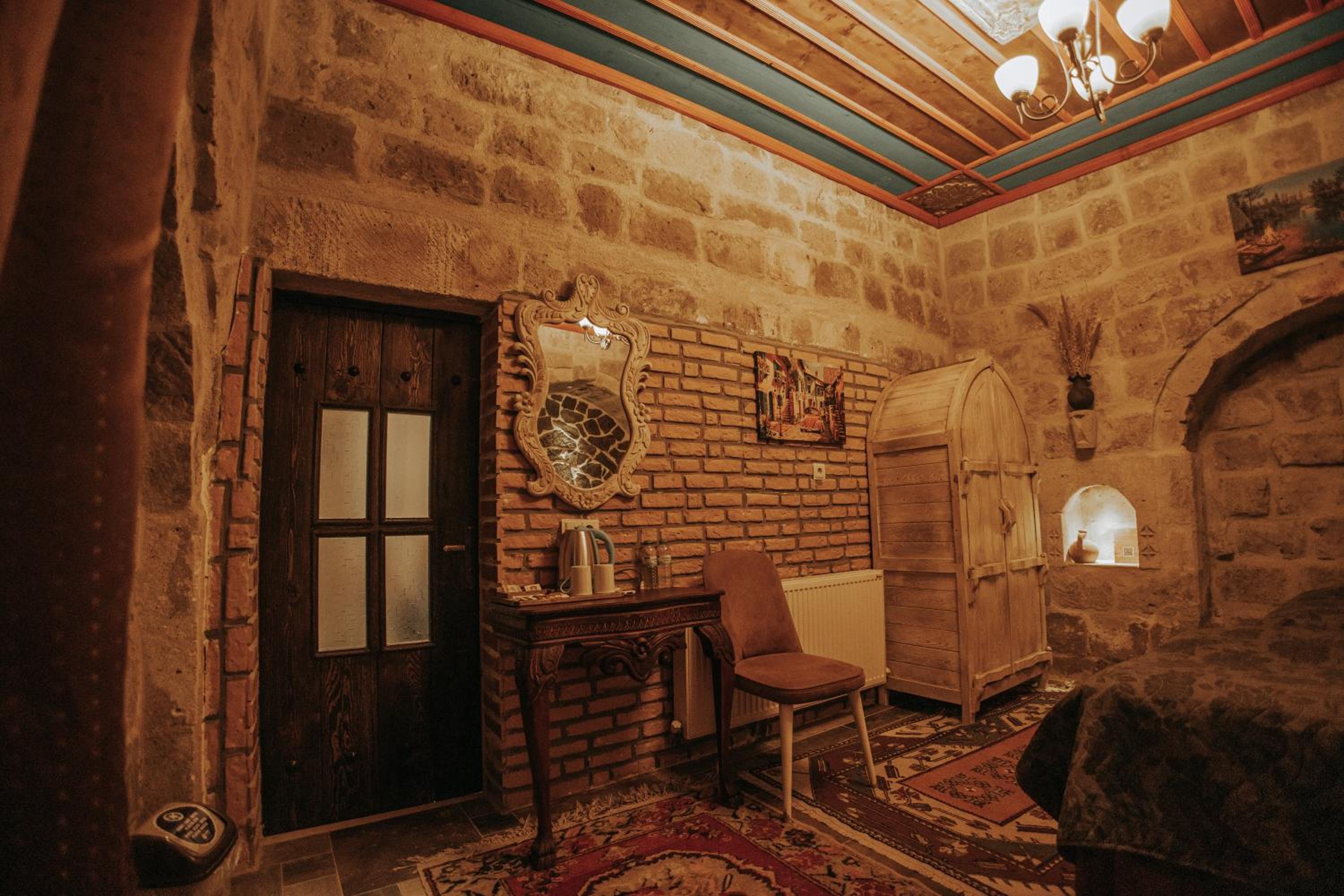 Vintage Cave House Hotel - Image 31