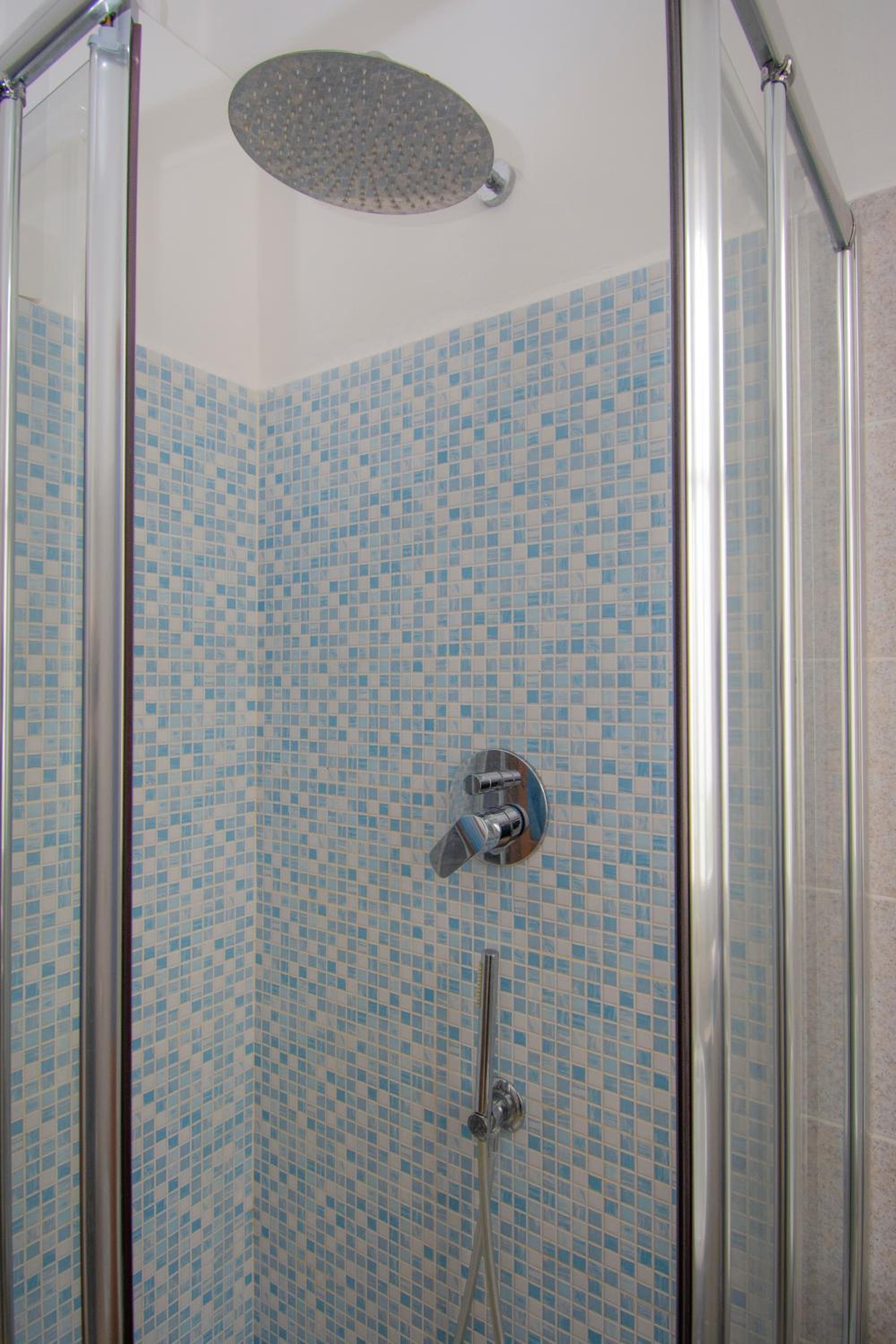 Photo 37