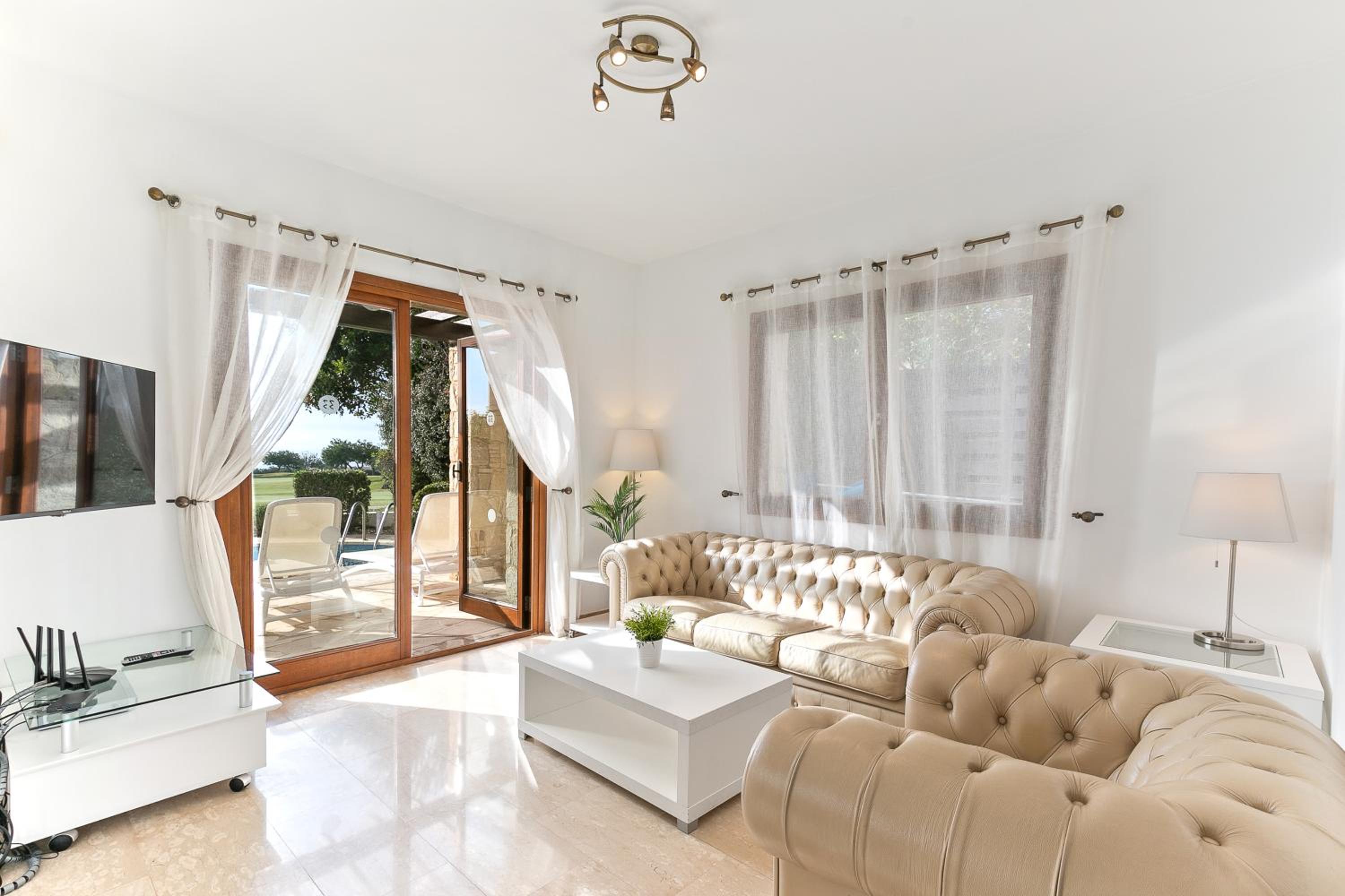 2 bedroom Villa Kornos with private pool and golf views, Aphrodite Hills Resort