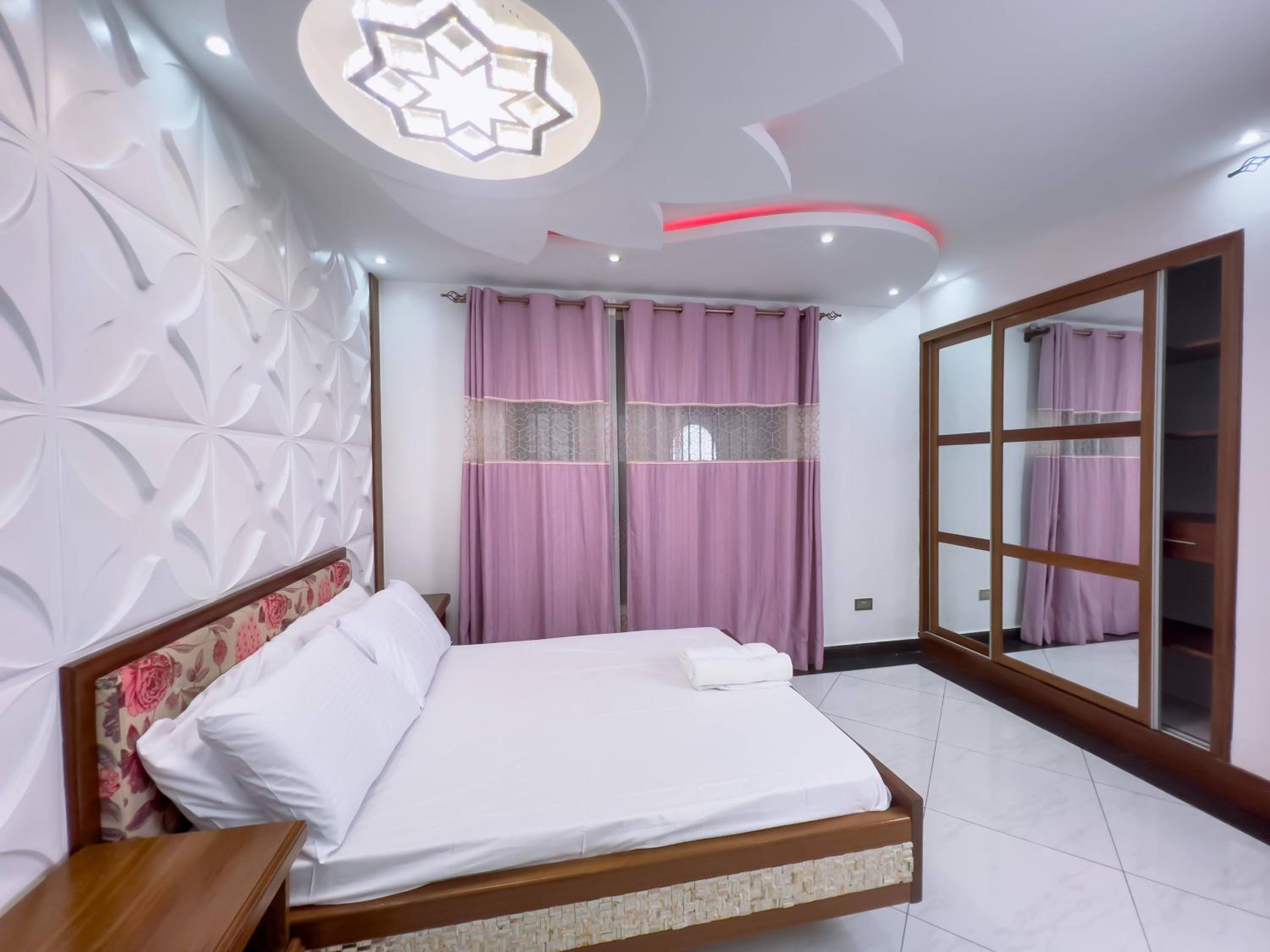 Semo's Bella home view 2