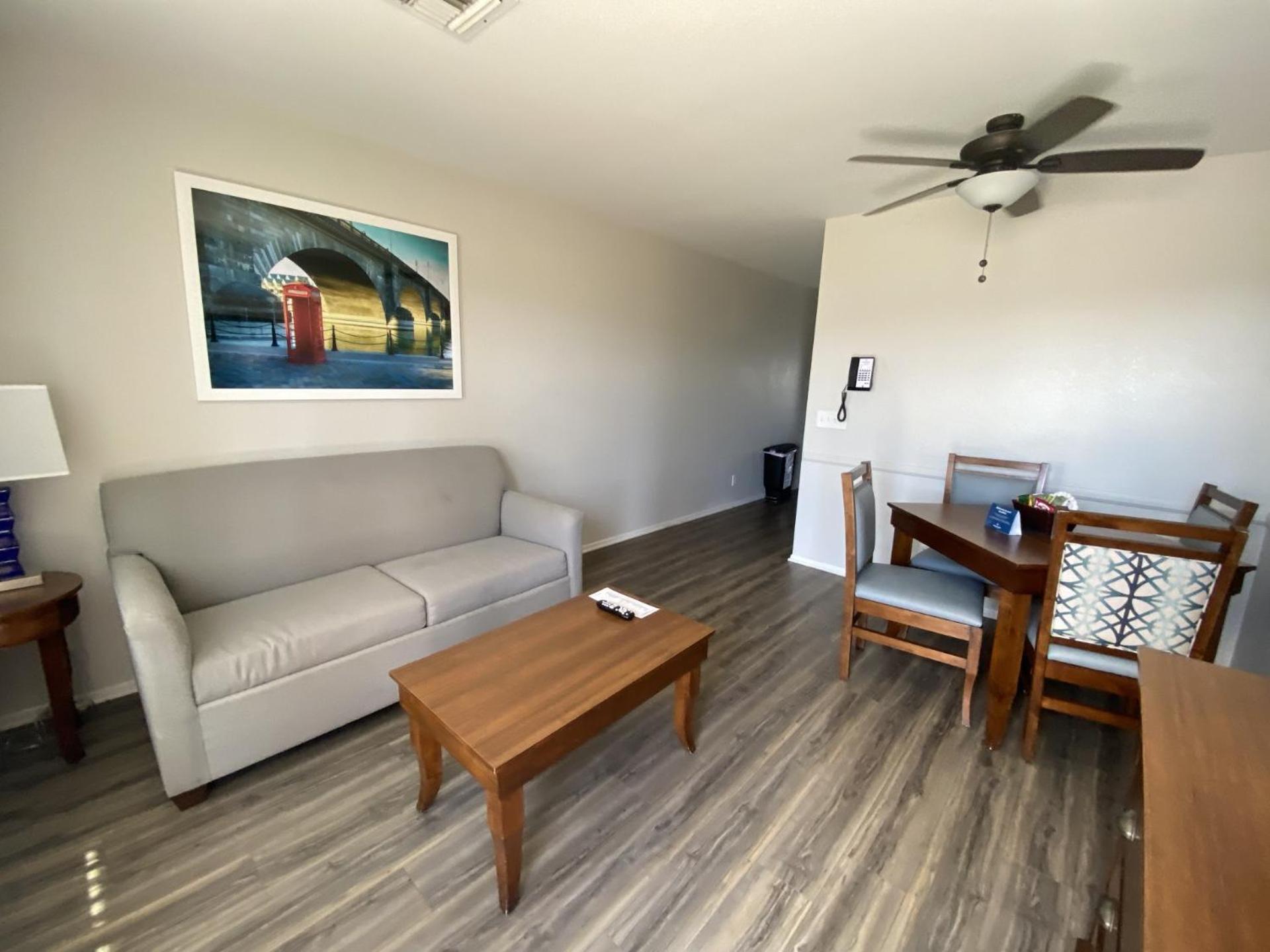 Lake Havasu City Vacations - WorldMark Havasu Dunes - Property Image 2