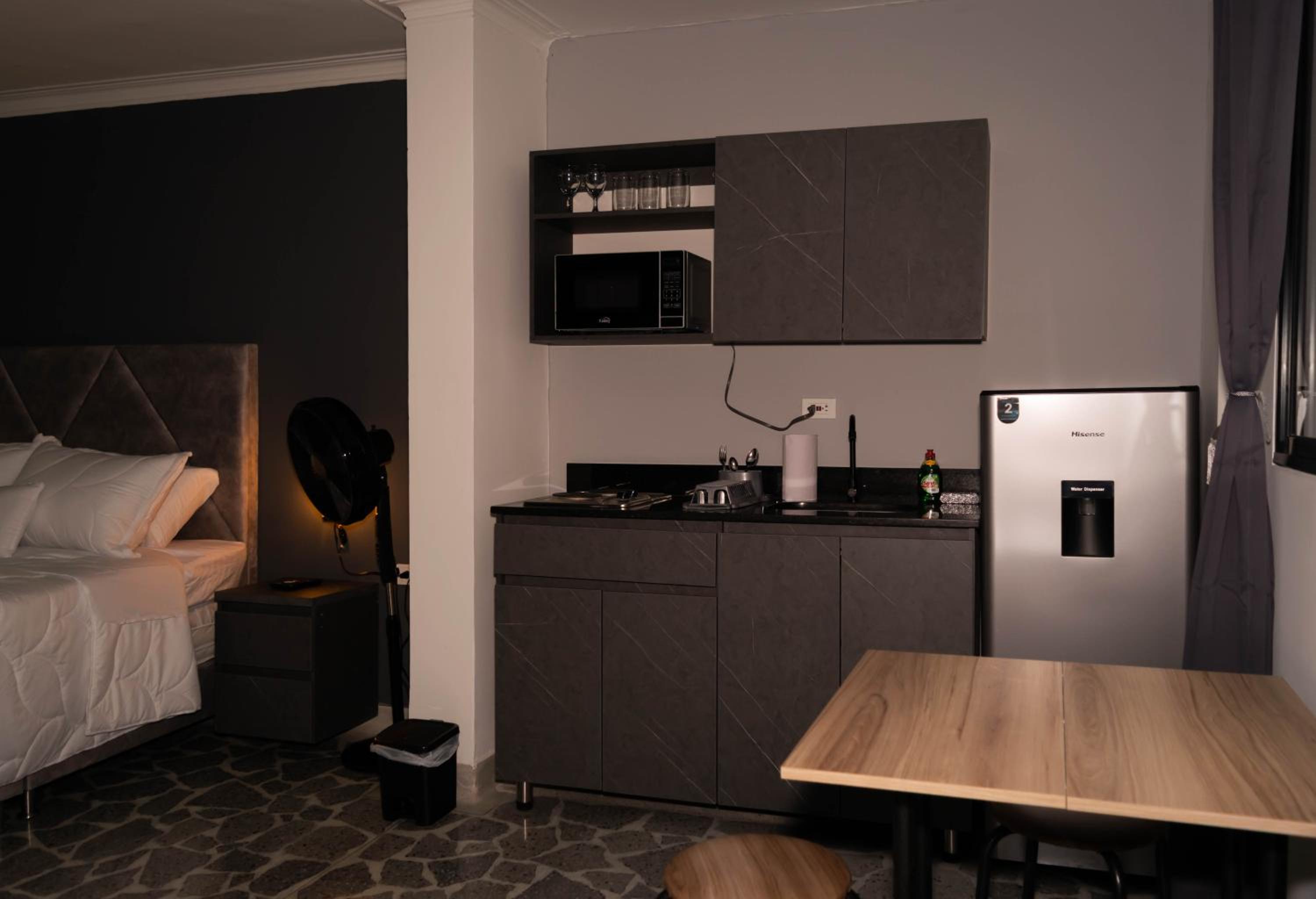 102 Apartamento en Laureles cerca al estadio y La 70
