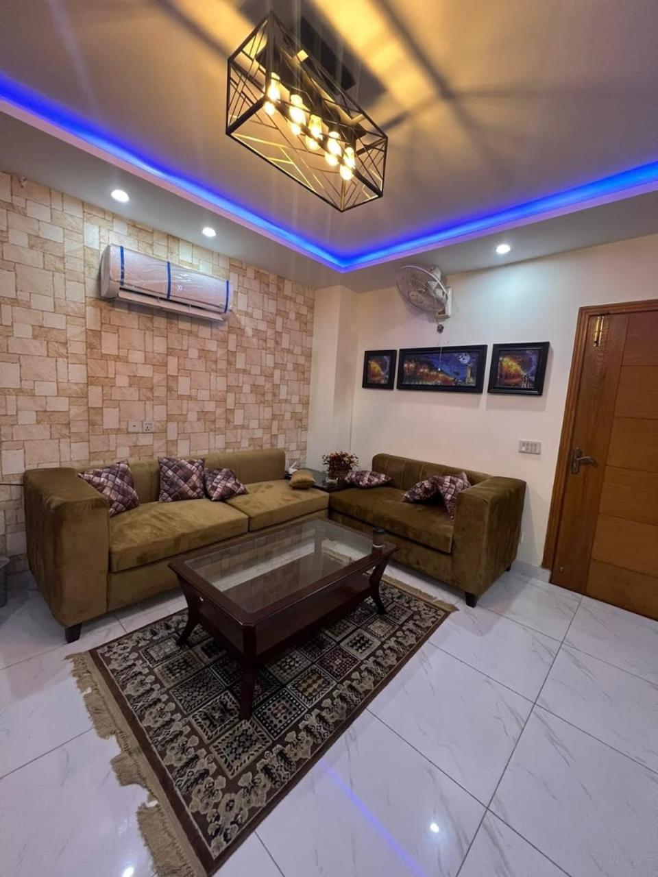 Beautiful Low Budget Apartment