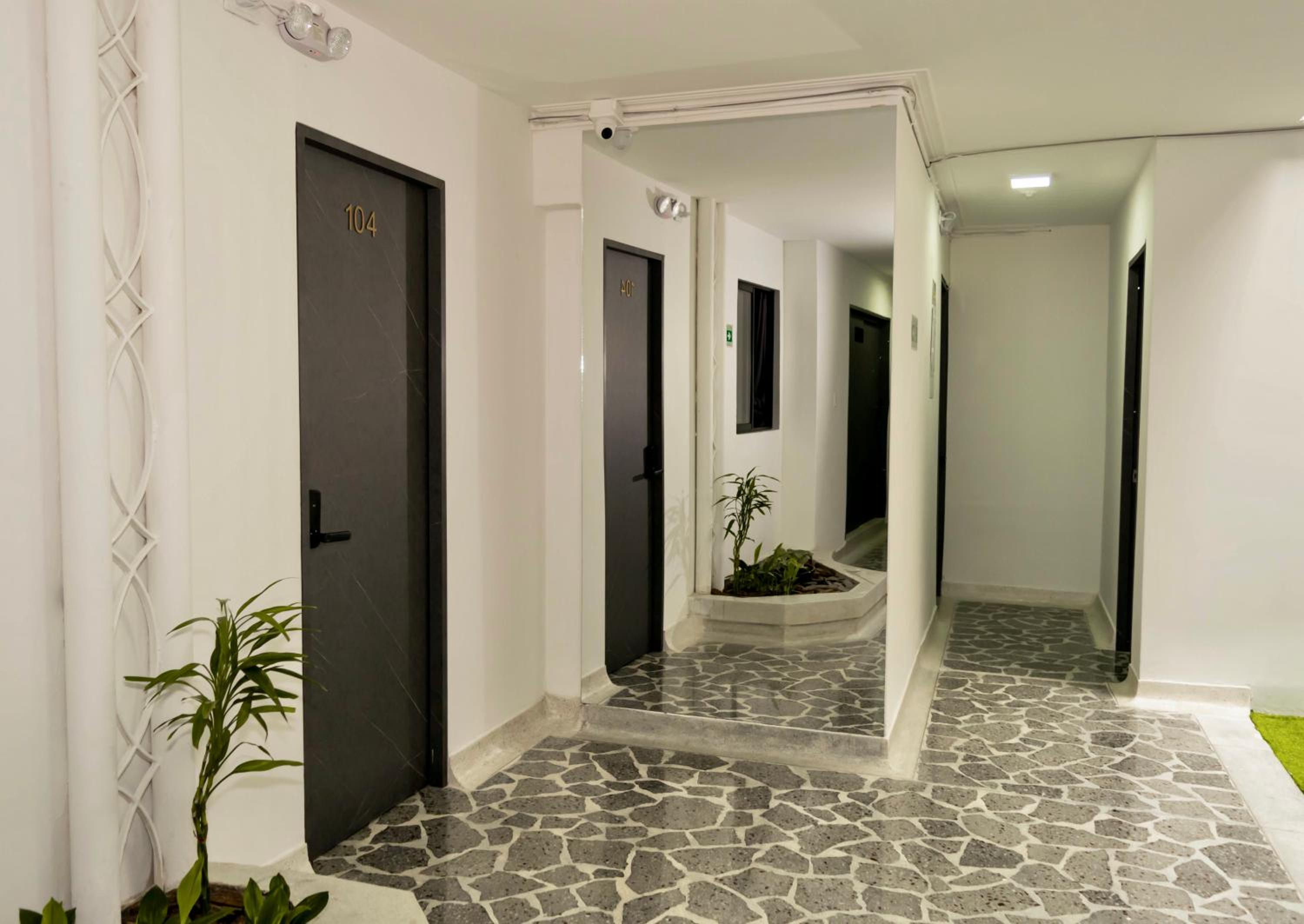 102 Apartamento en Laureles cerca al estadio y La 70